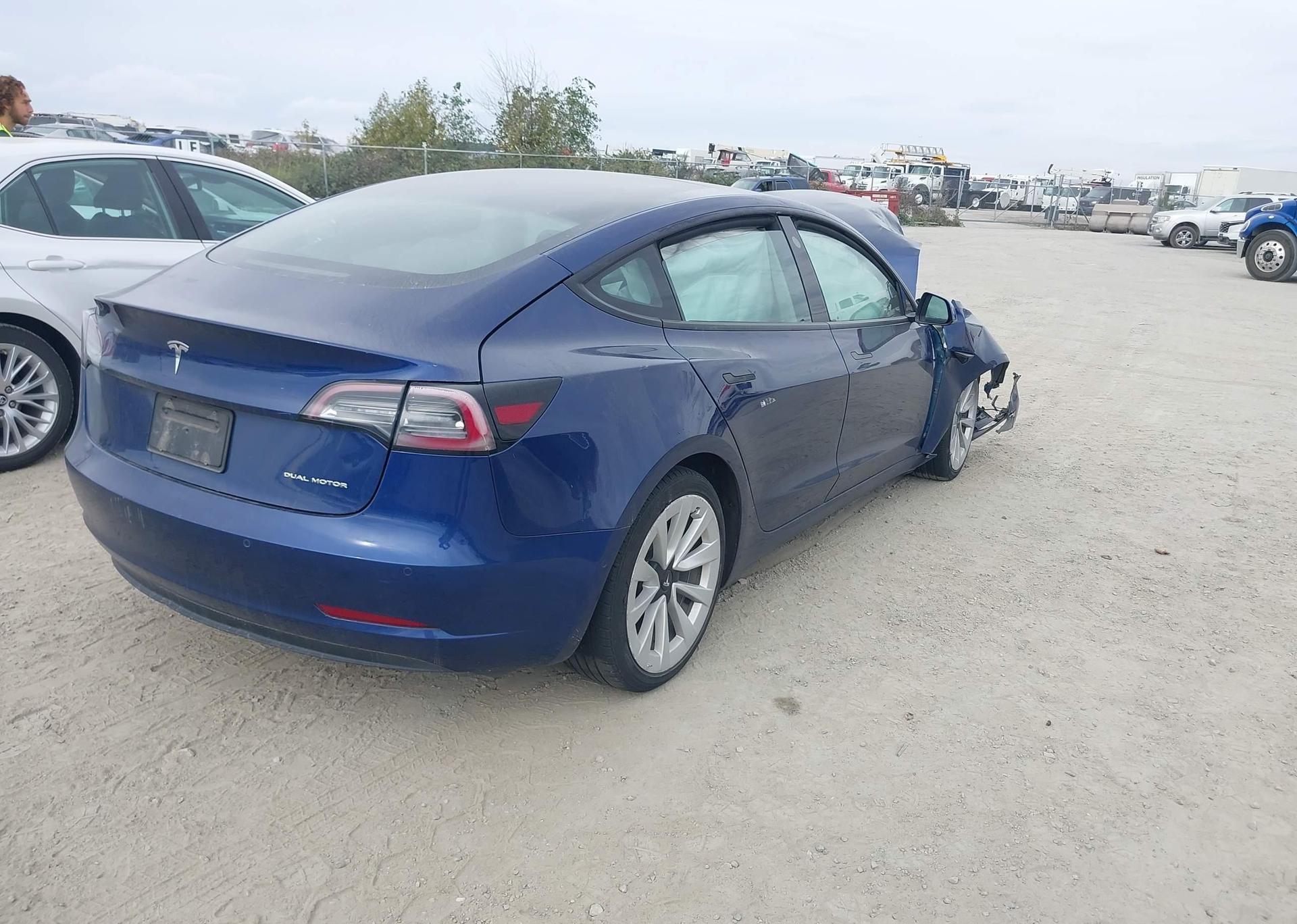 2022 TESLA MODEL 3