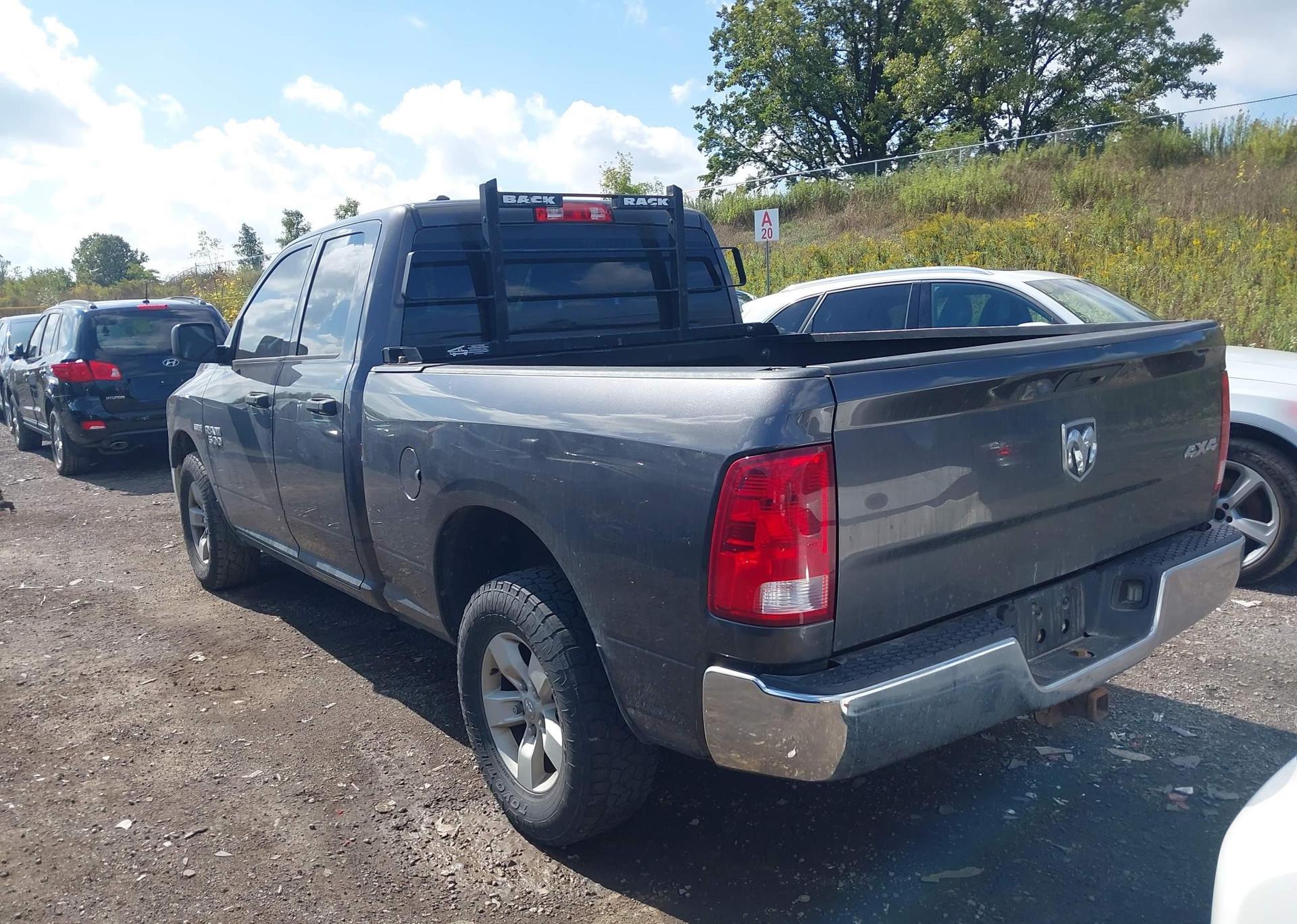 2016 RAM 1500 ST