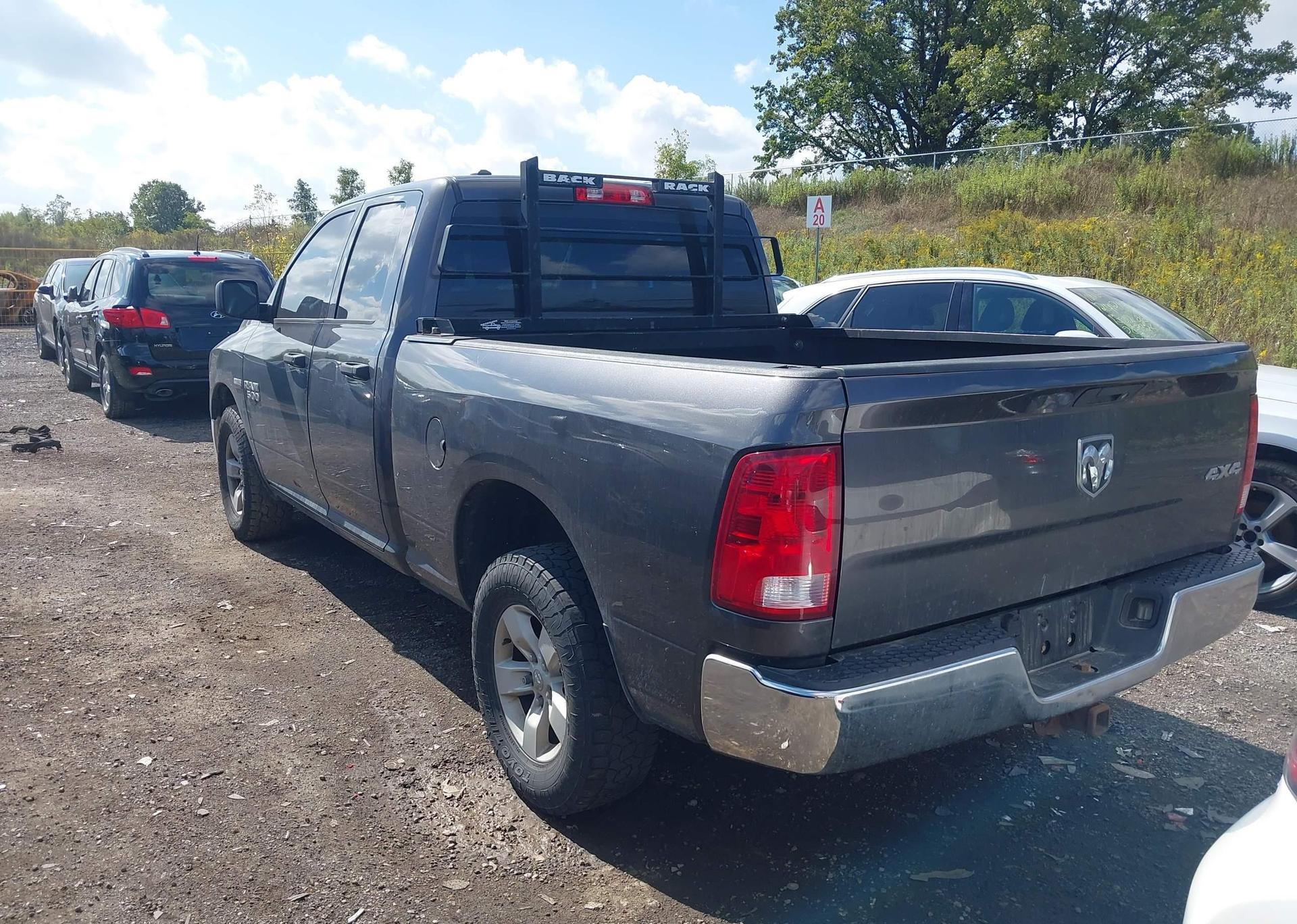 2016 RAM 1500 ST