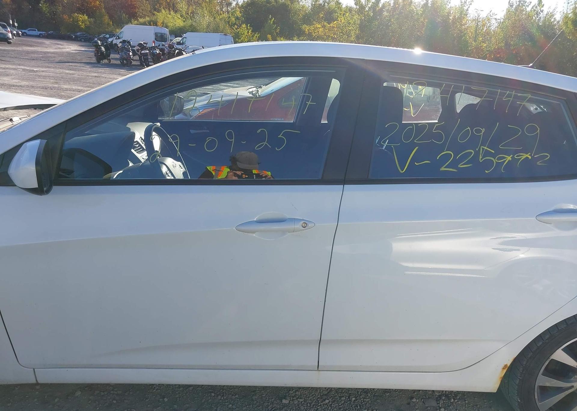 2015 HYUNDAI ACCENT