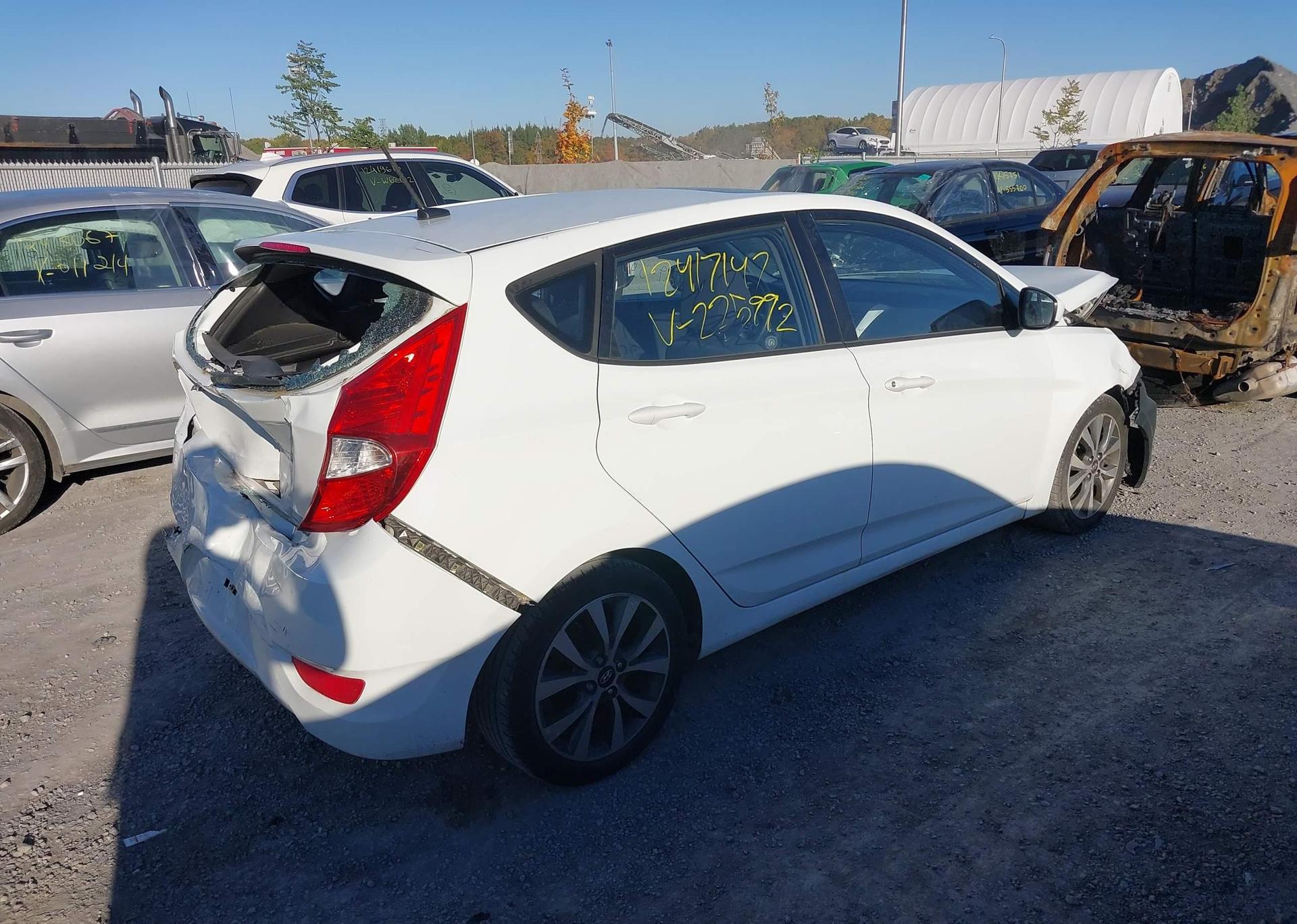 2015 HYUNDAI ACCENT