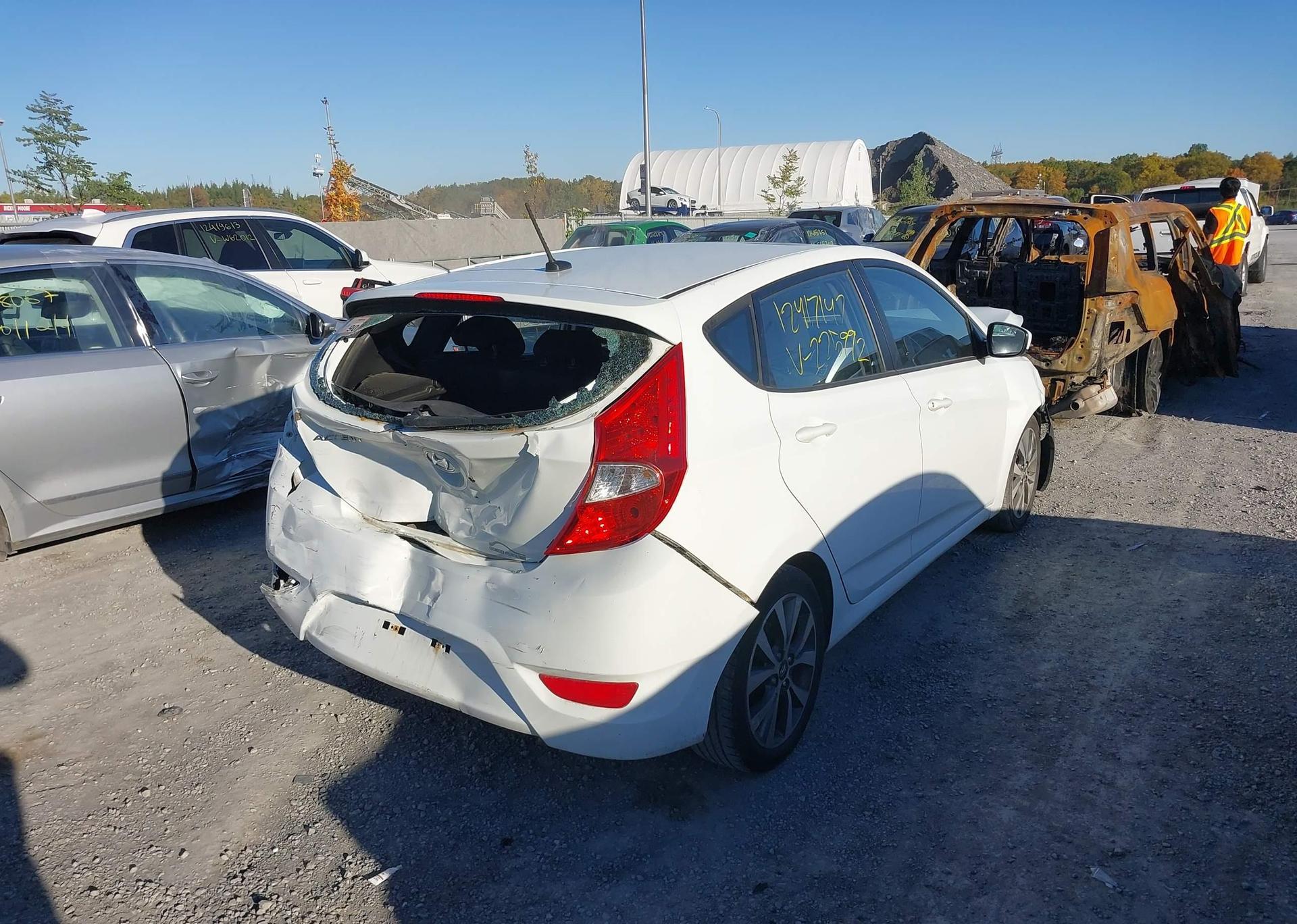 2015 HYUNDAI ACCENT