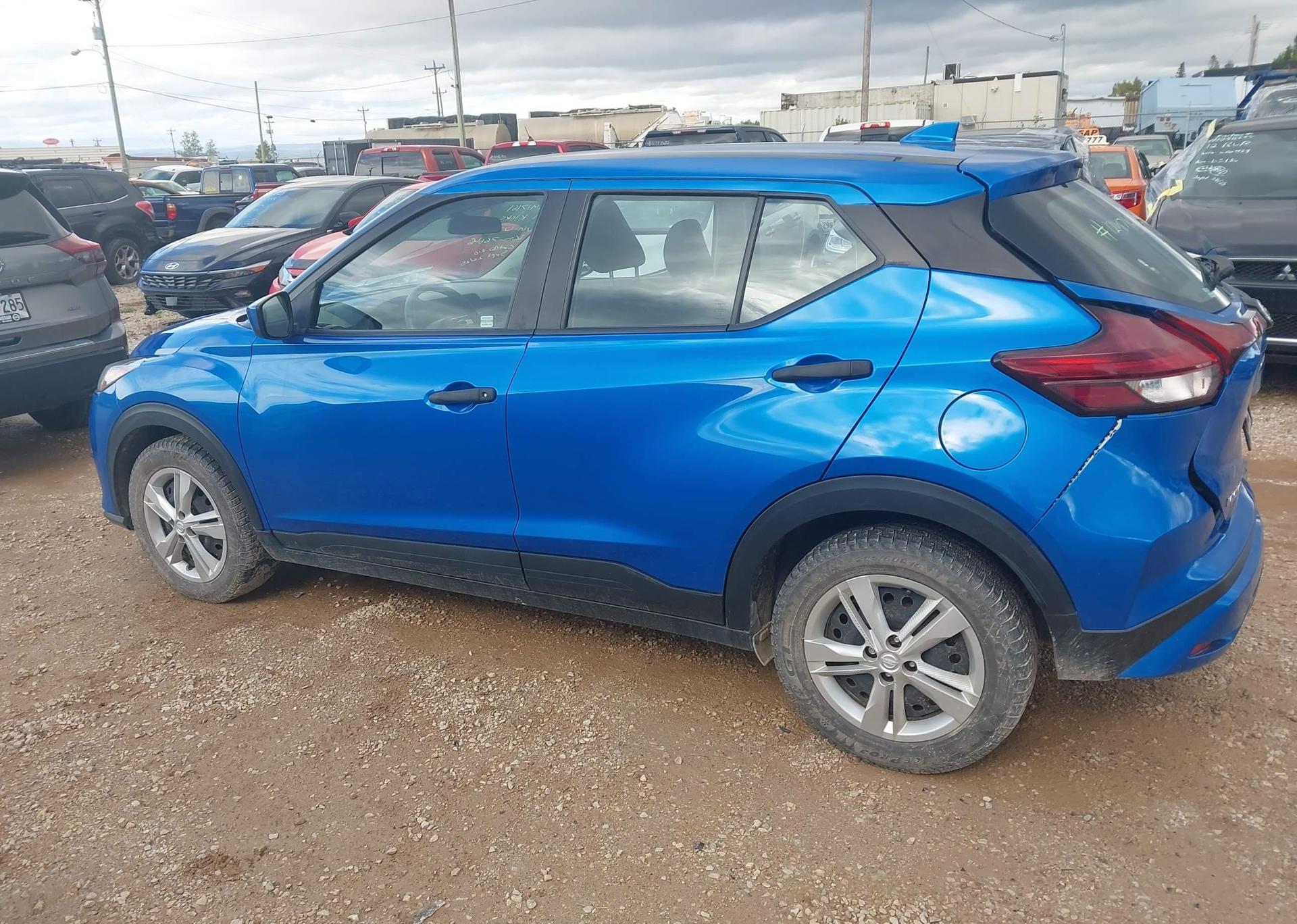 2021 NISSAN KICKS S