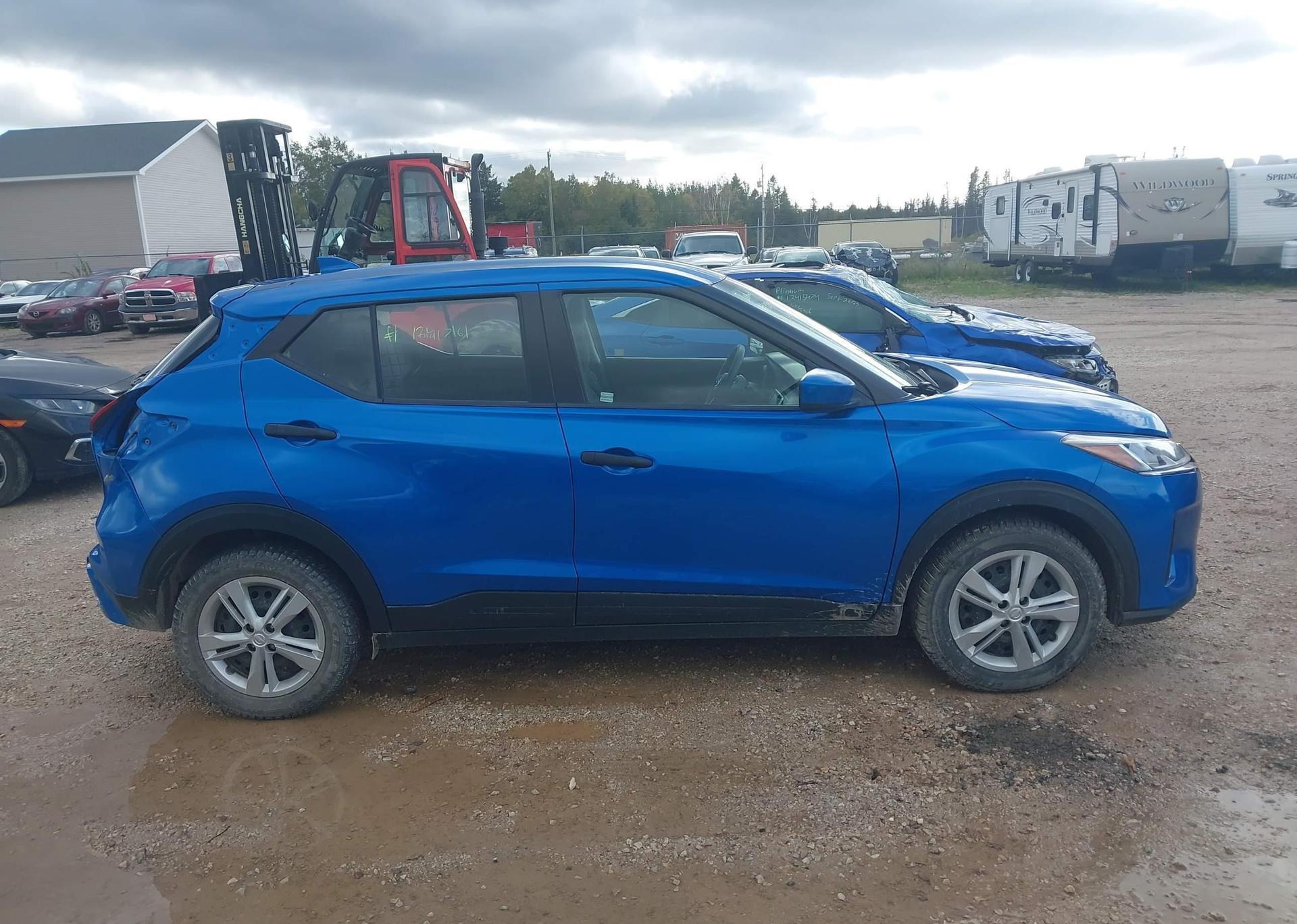 2021 NISSAN KICKS S