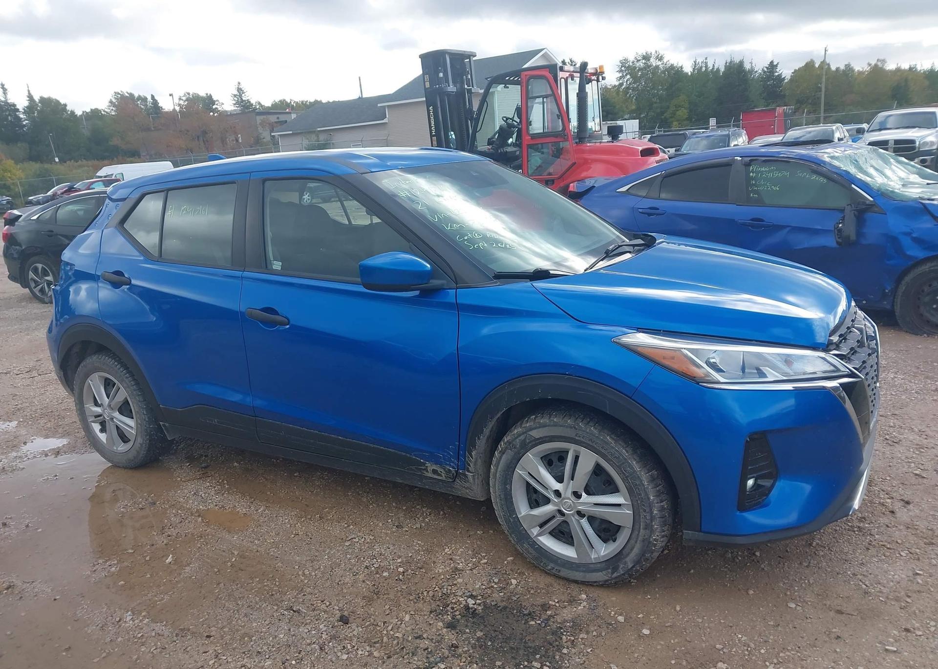 2021 NISSAN KICKS S