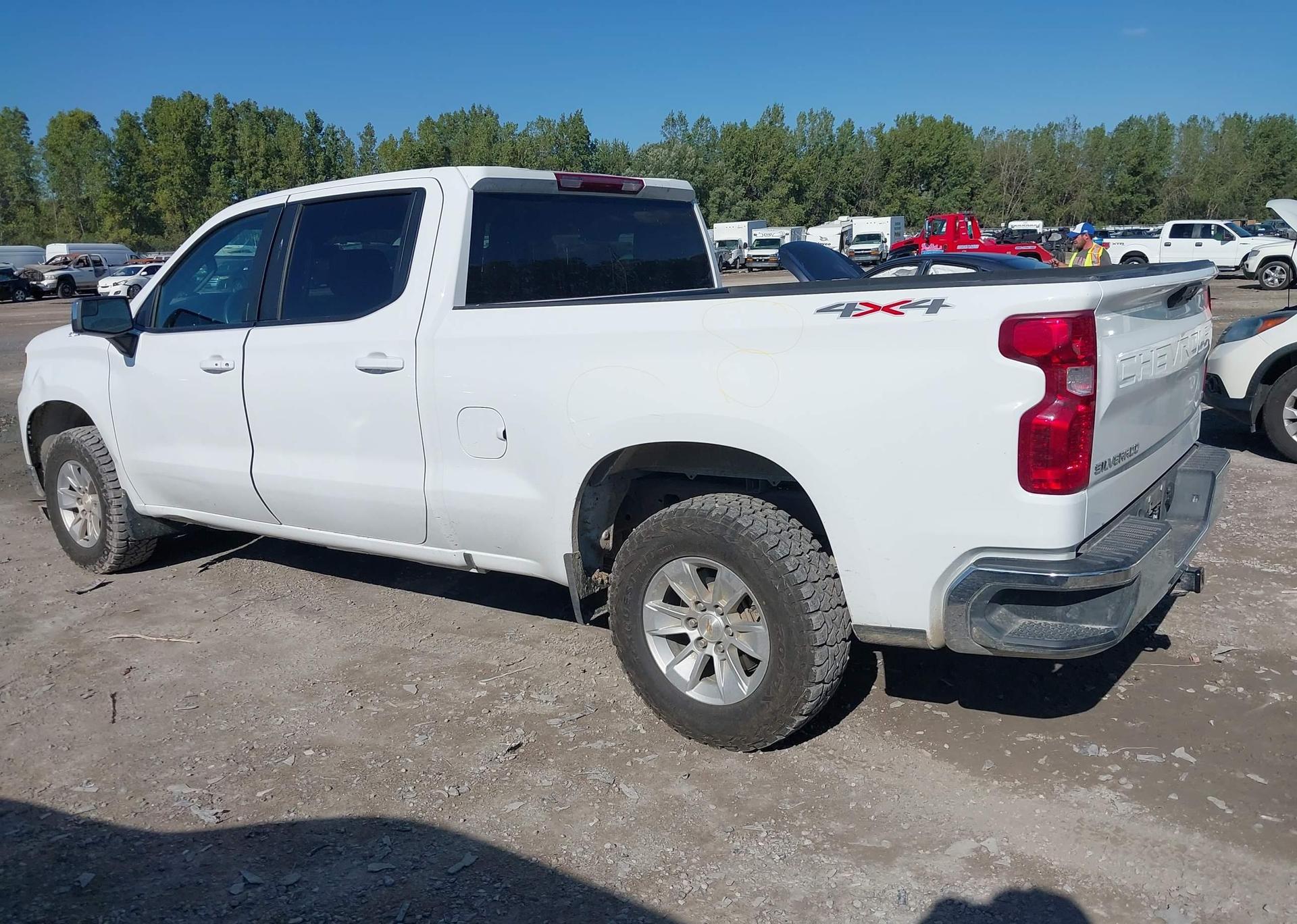 2025 CHEVROLET SILVERADO K1500 LT