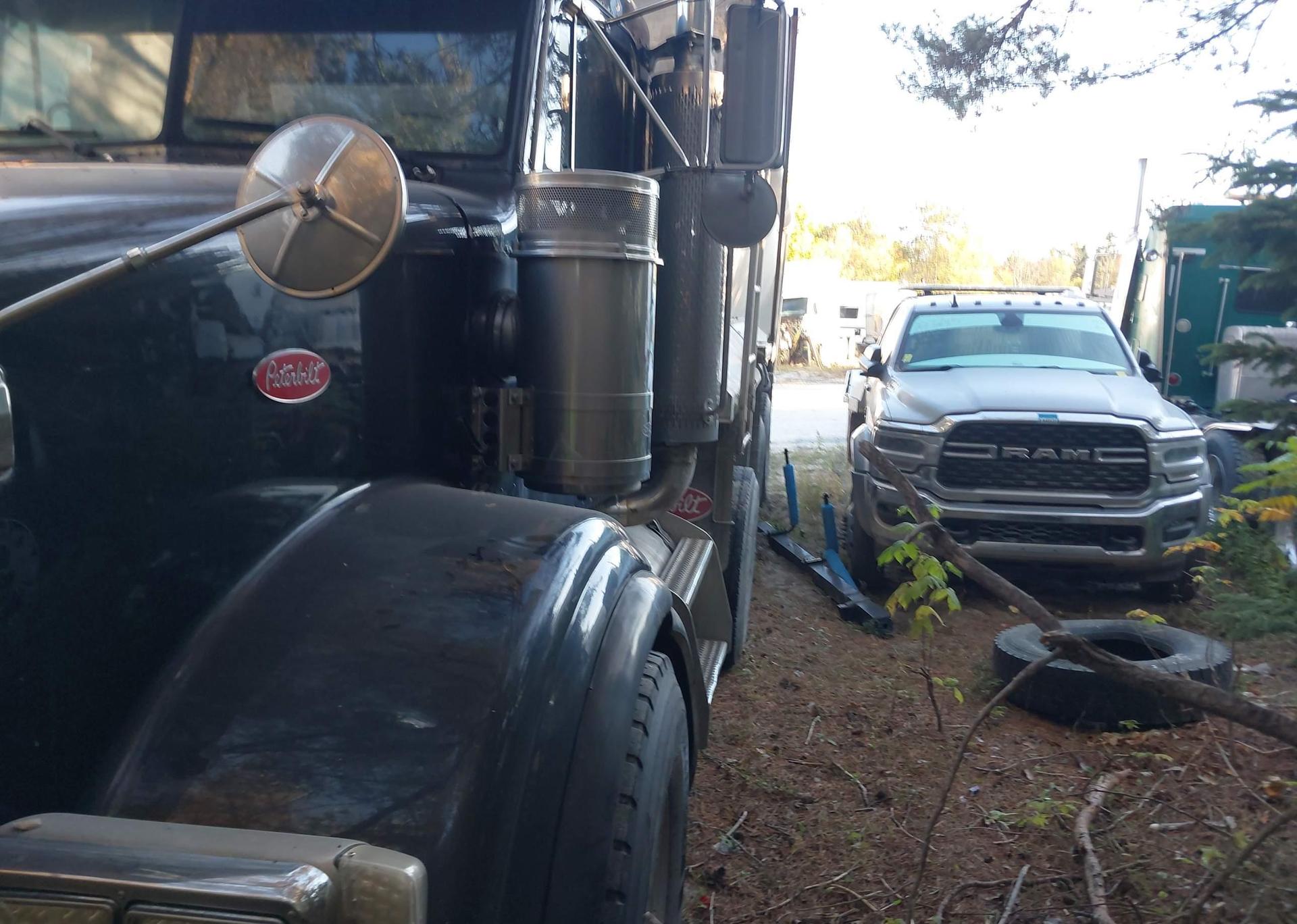 2005 PETERBILT 378