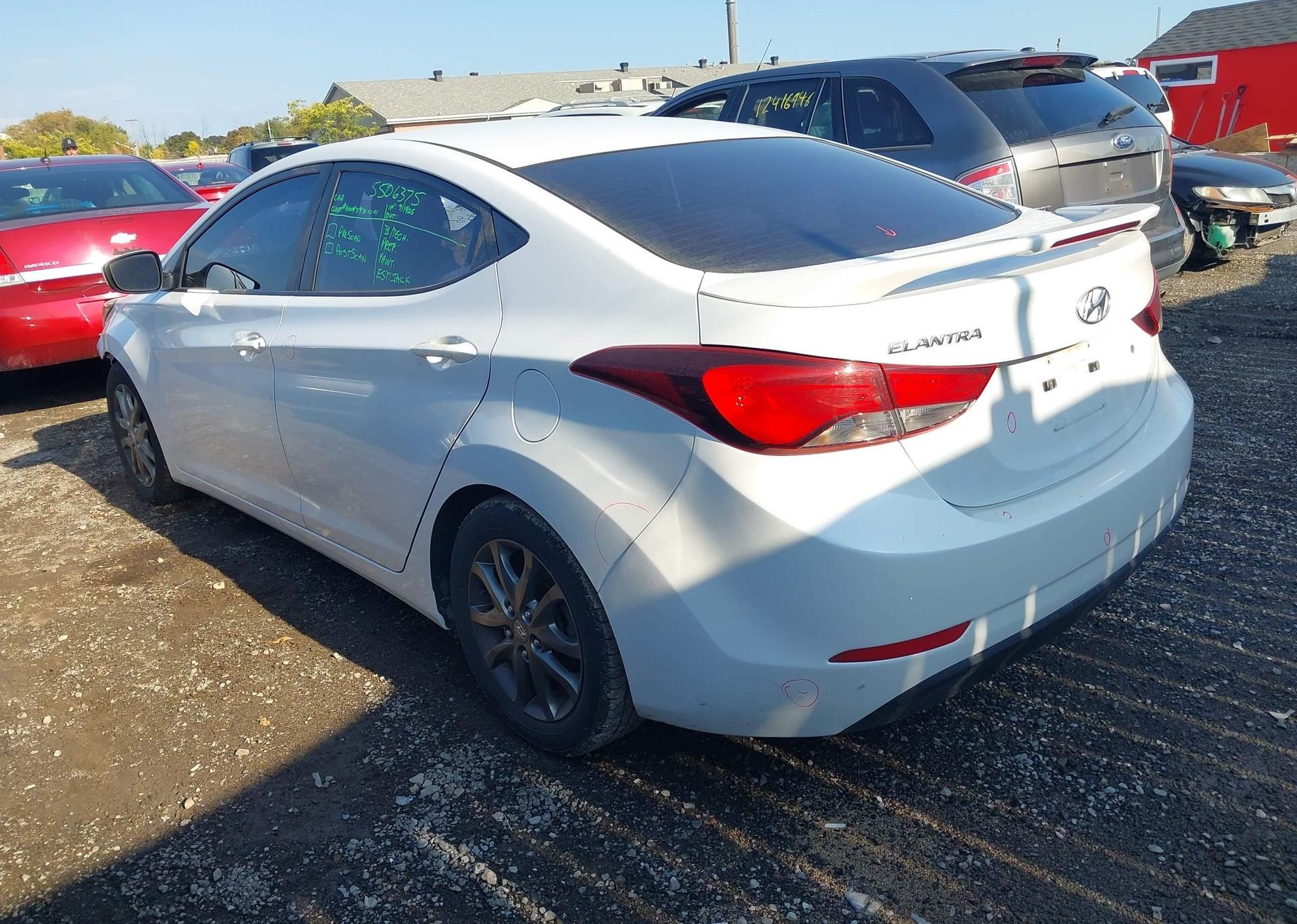 2016 HYUNDAI ELANTRA SE