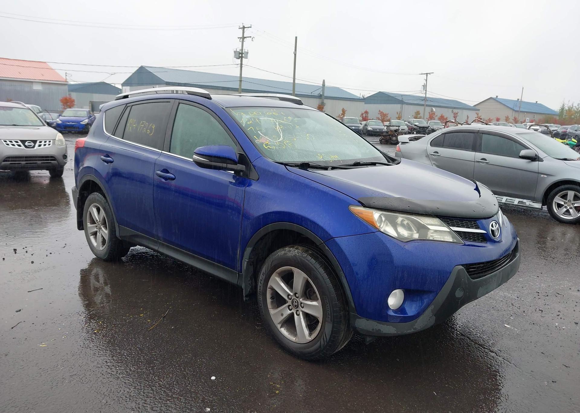 2015 TOYOTA RAV4 XLE