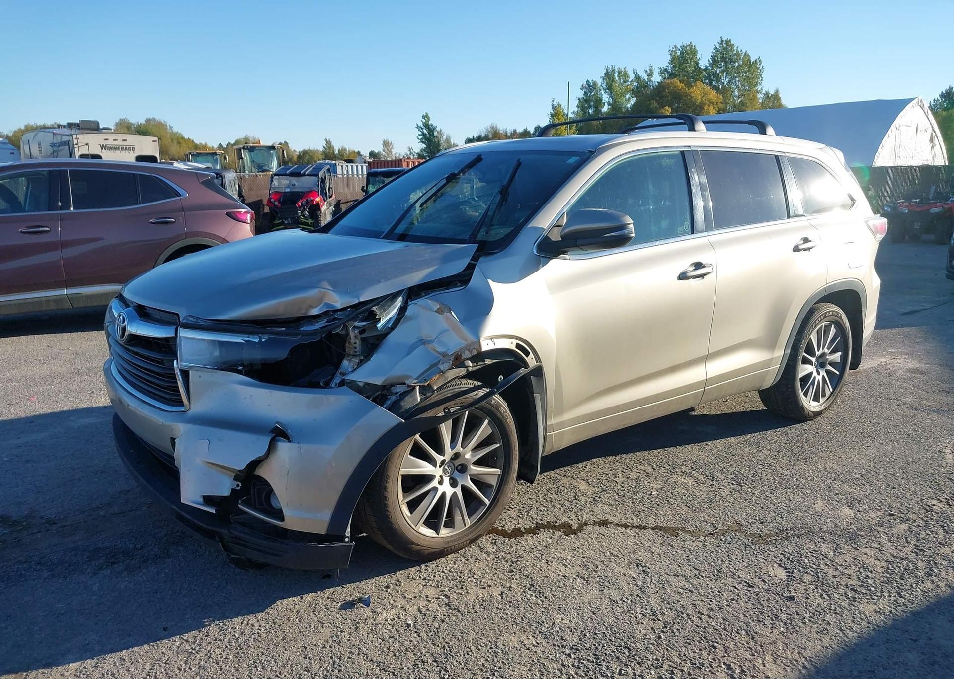 2014 TOYOTA highlander xle