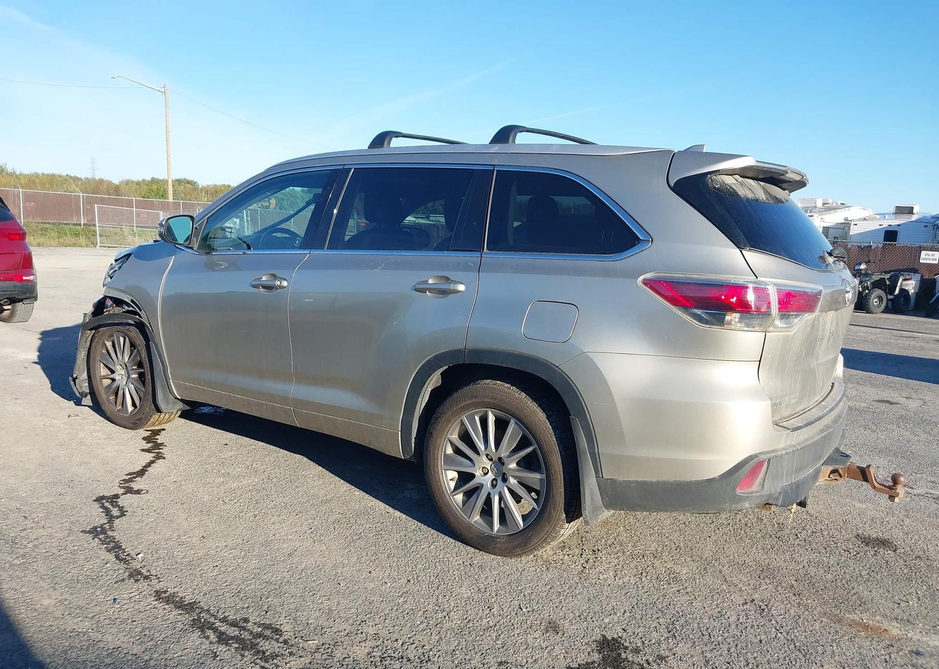 2014 TOYOTA highlander xle