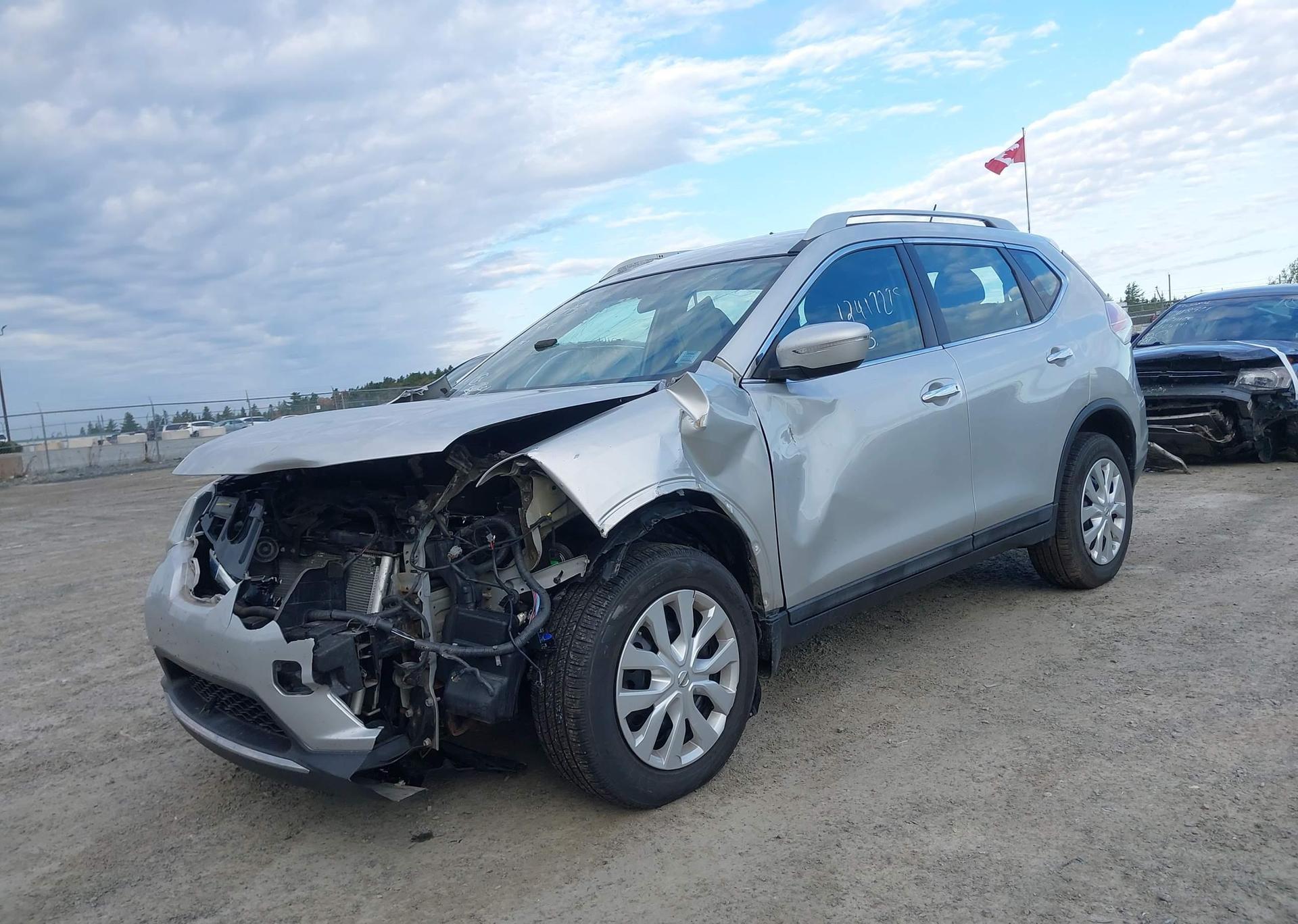 2015 NISSAN ROGUE S