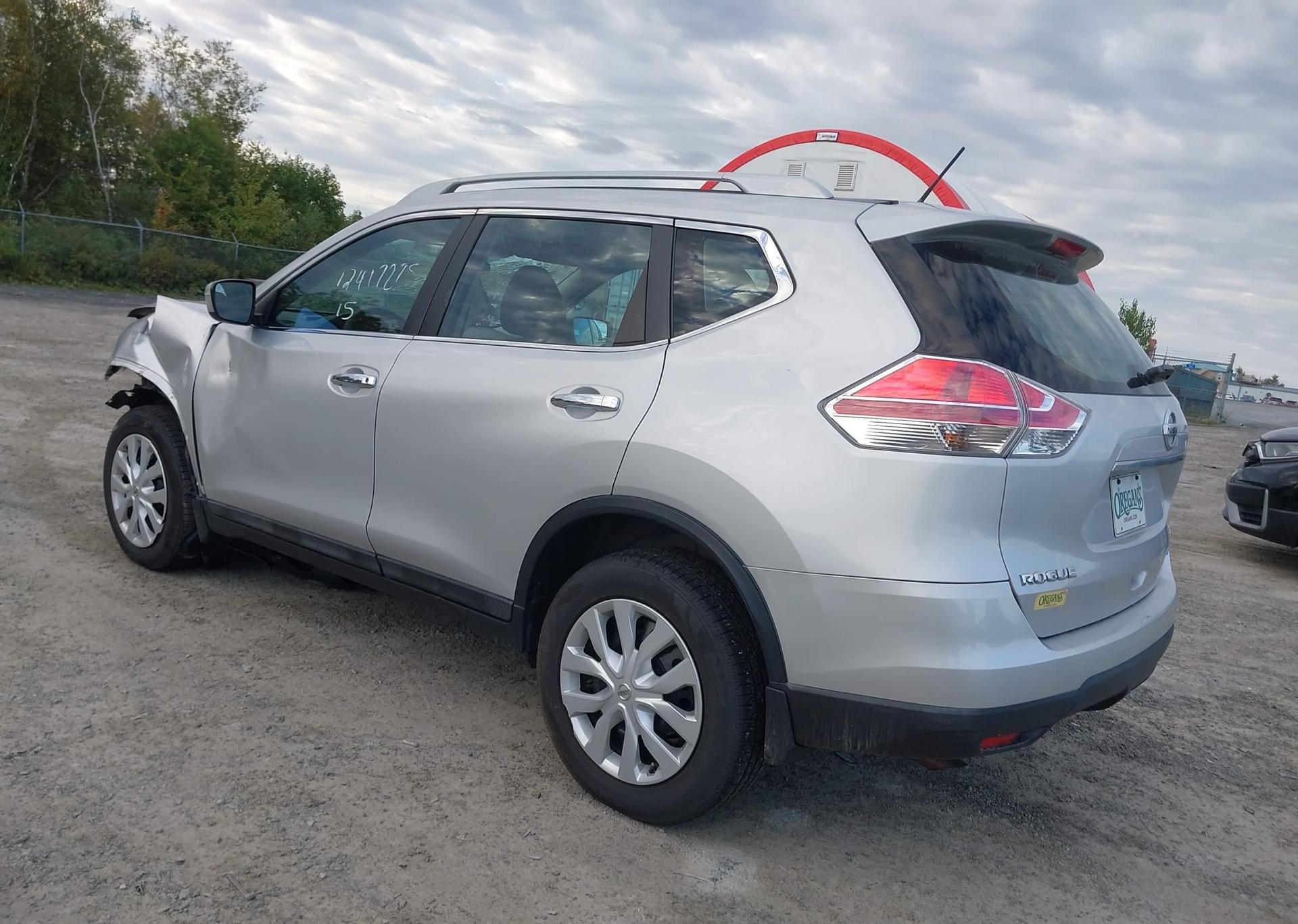 2015 NISSAN ROGUE S
