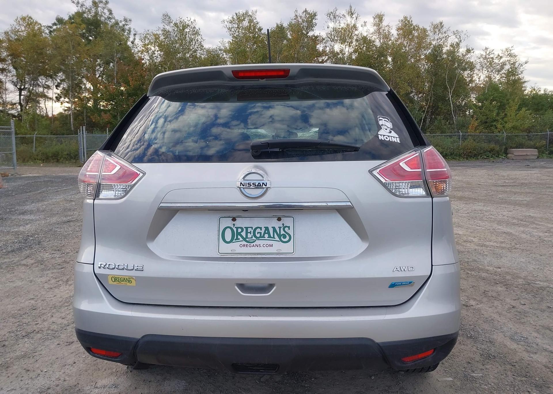 2015 NISSAN ROGUE S