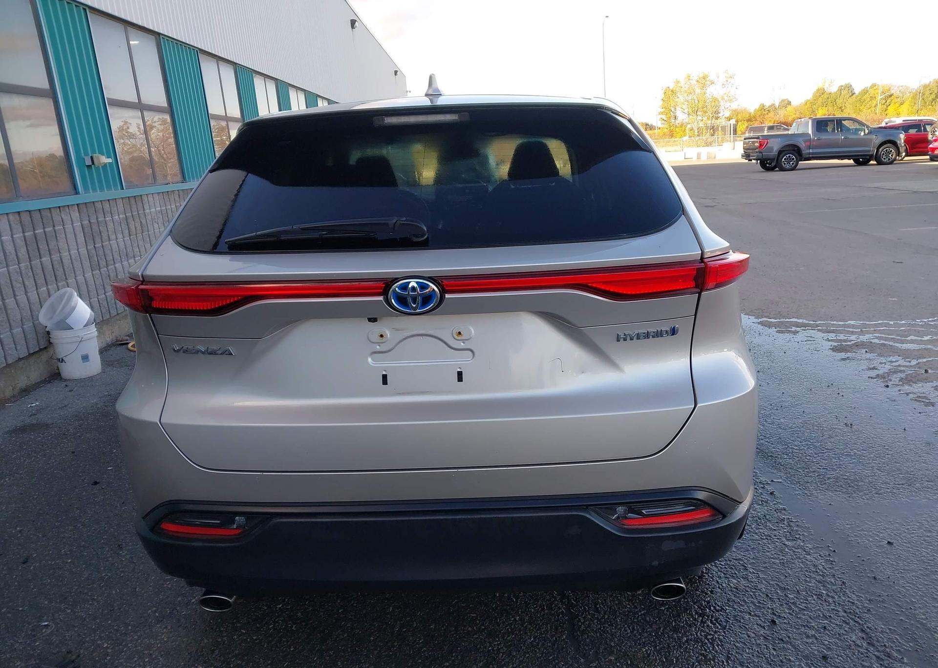 2021 TOYOTA VENZA LE