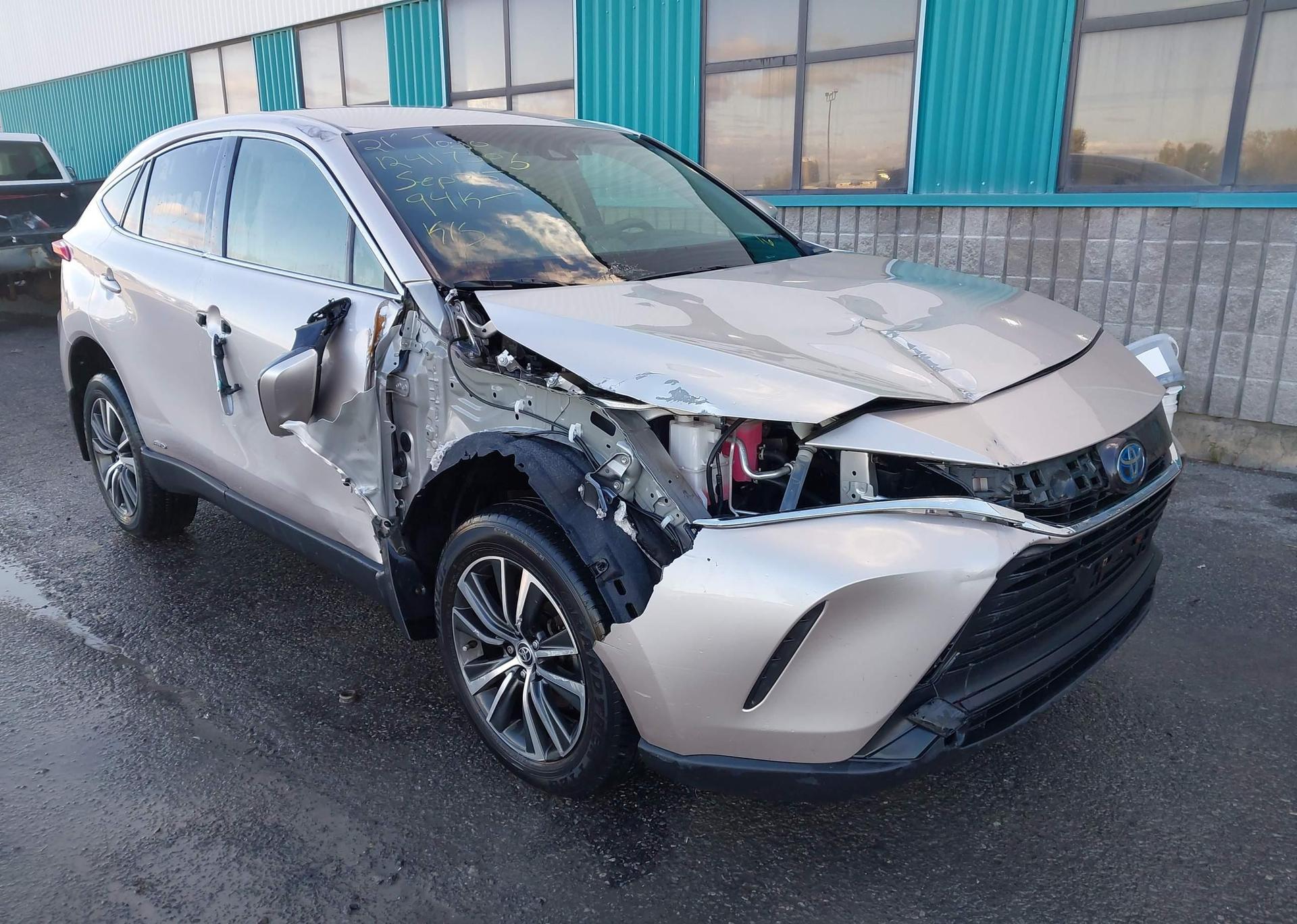 2021 TOYOTA VENZA LE