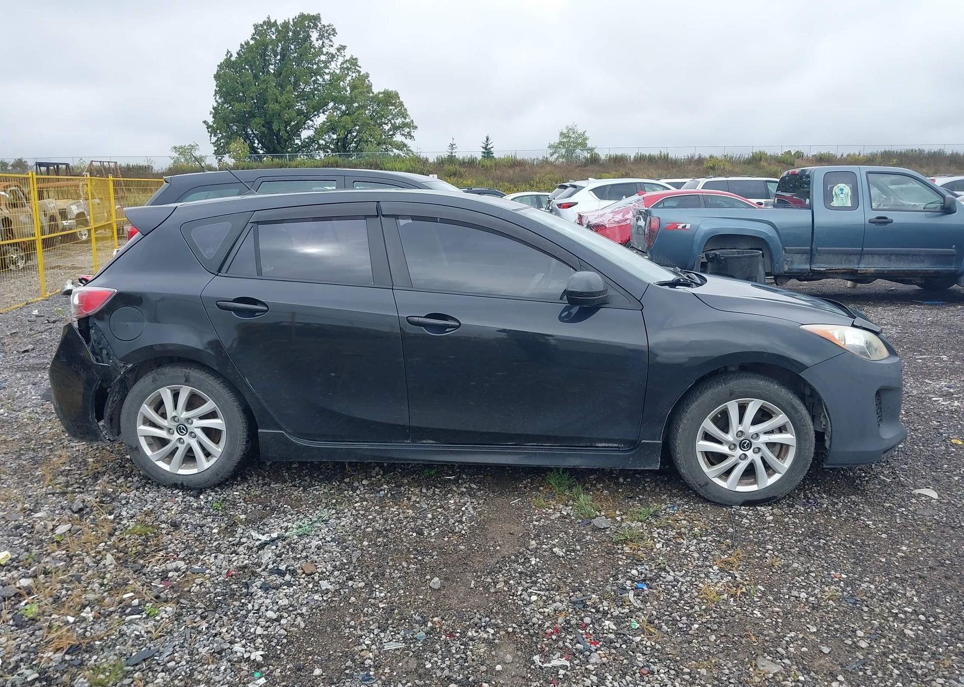 2012 MAZDA MAZDA3 GS-SKY