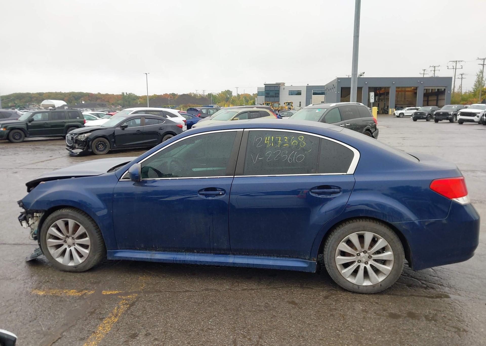 2010 SUBARU LEGACY 3.6R PREMIUM