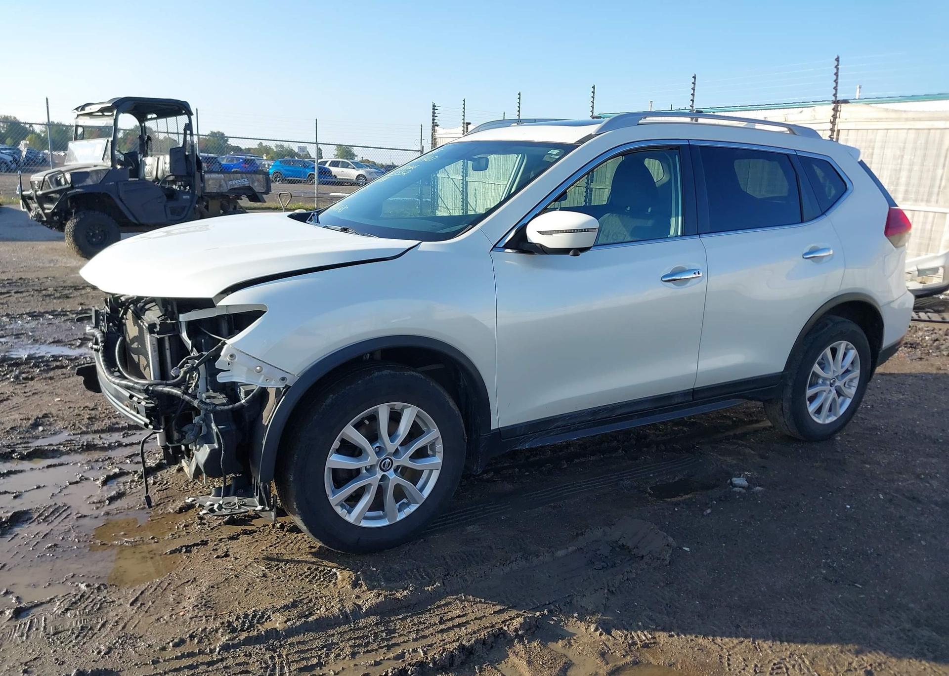 2017 NISSAN ROGUE SV