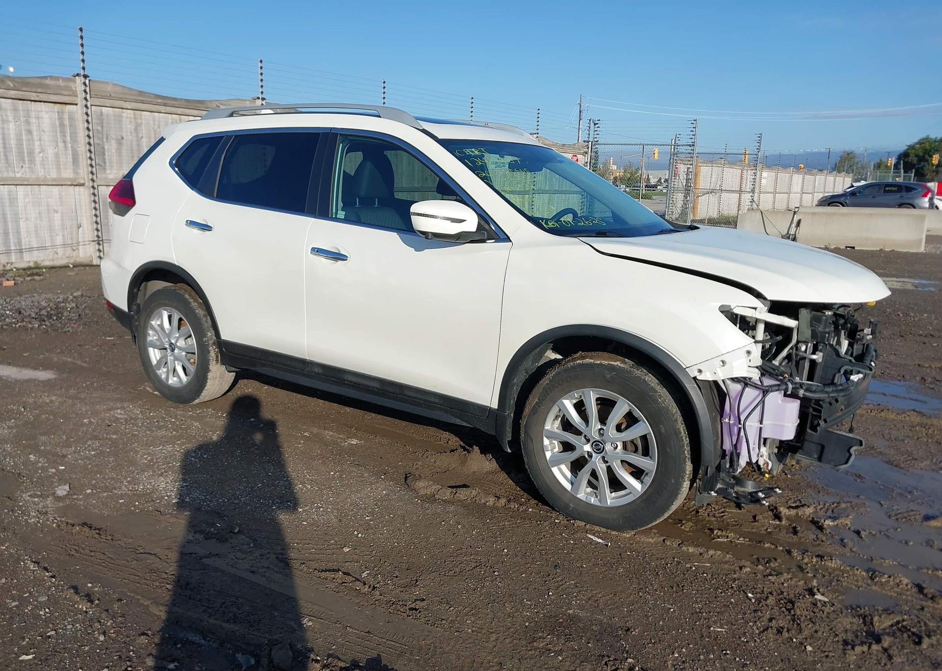 2017 NISSAN ROGUE SV