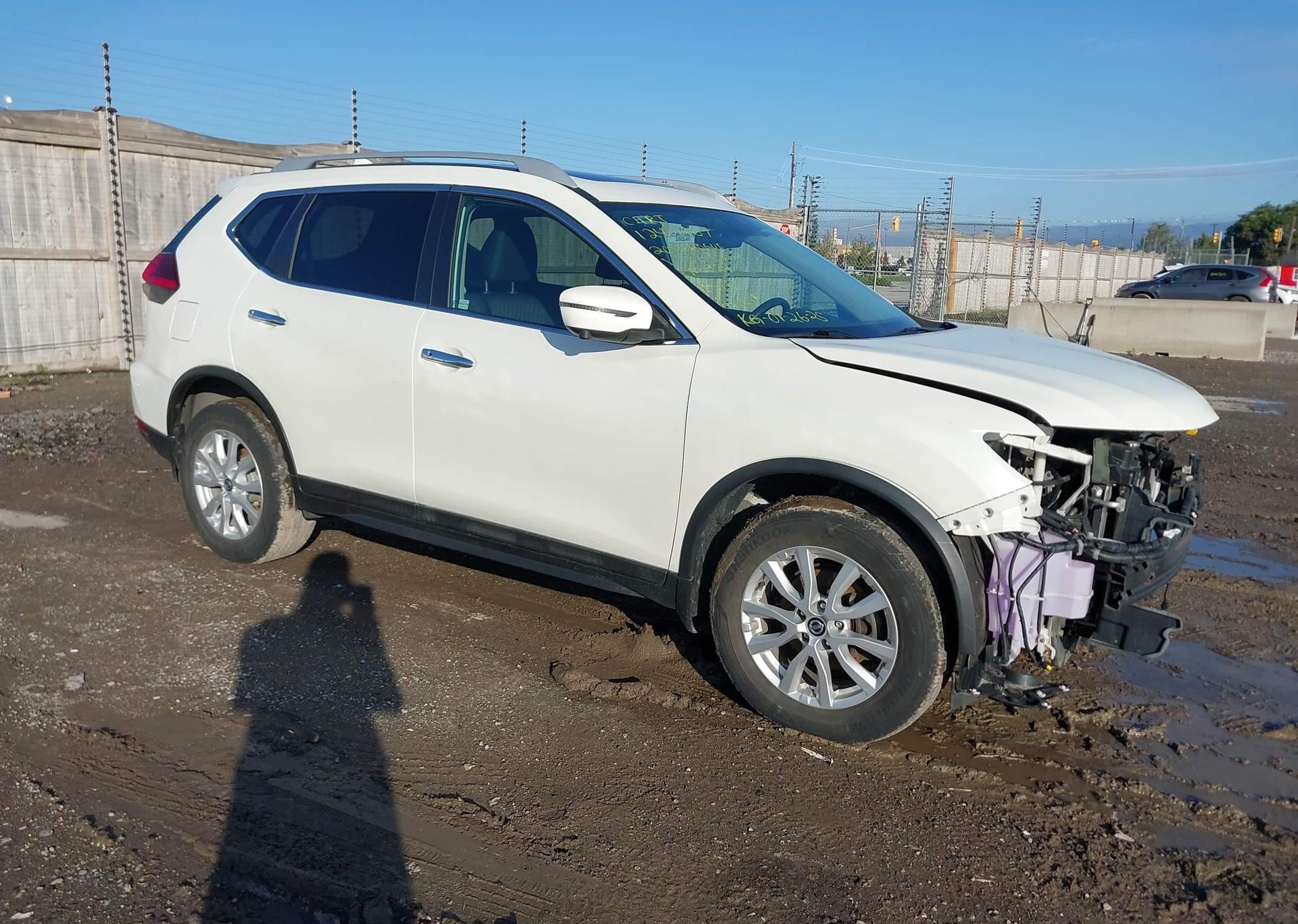 2017 NISSAN ROGUE SV