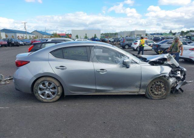 2015 MAZDA MAZDA3 GS