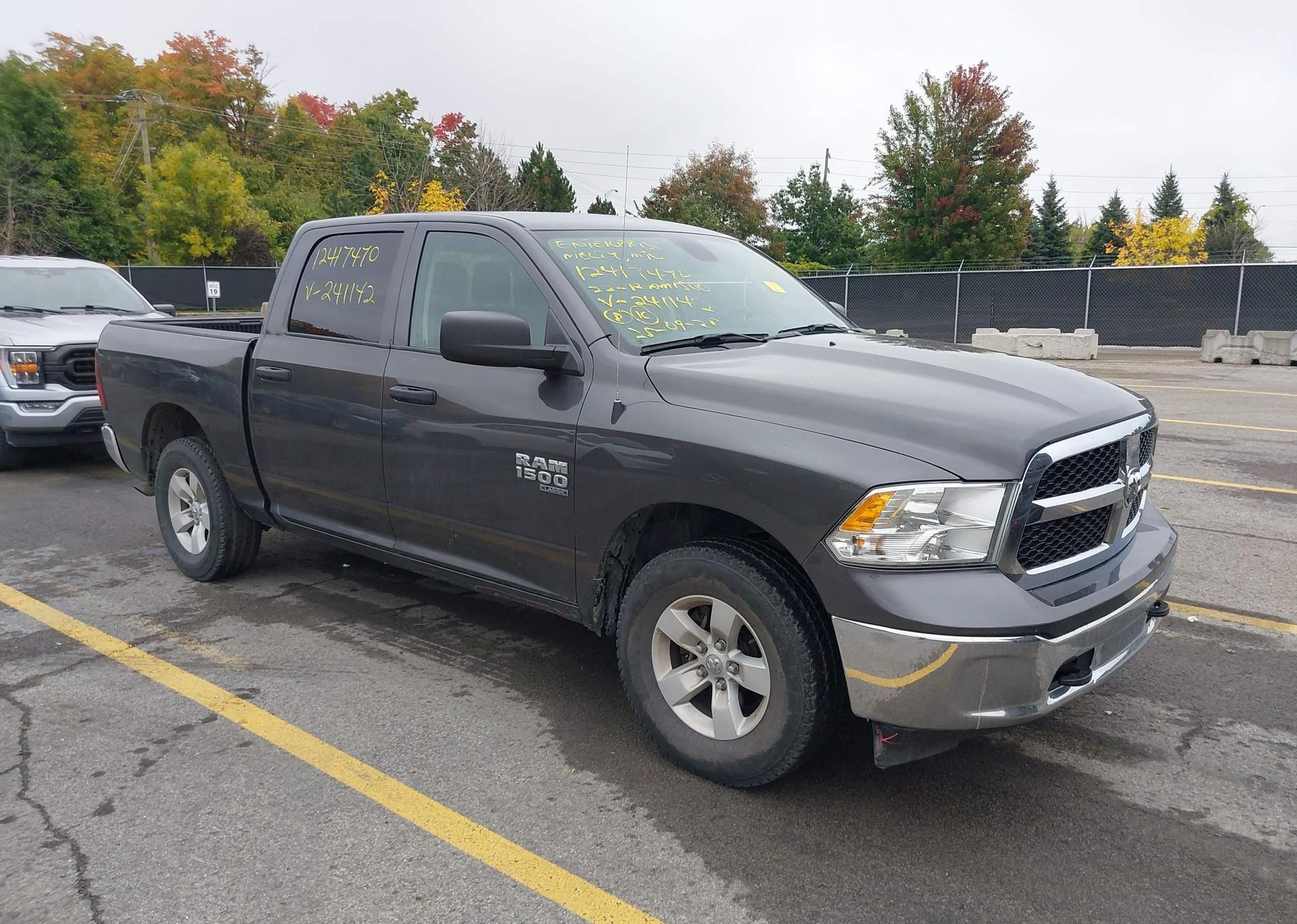 2022 RAM 1500 CLASSIC SLT
