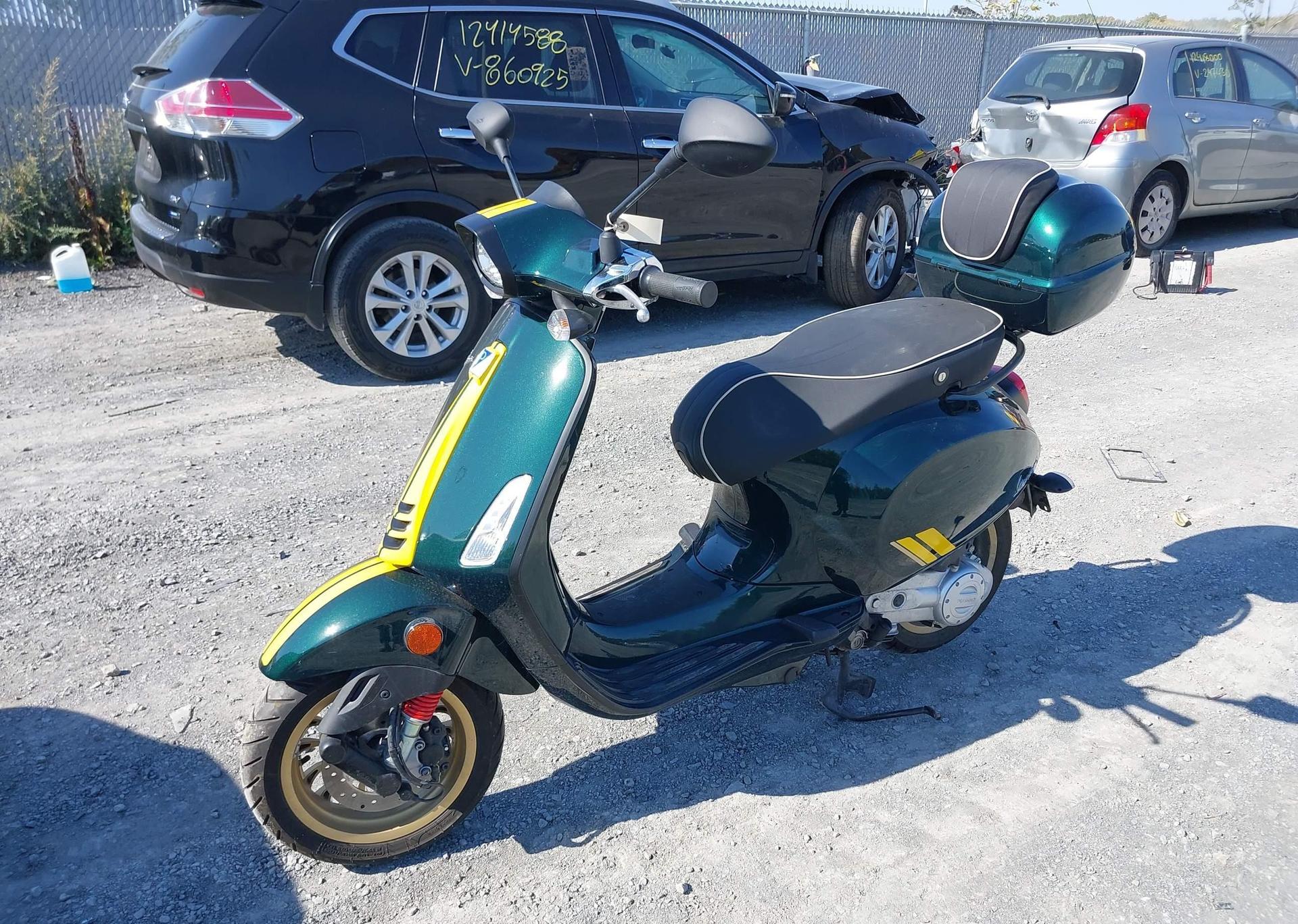 2022 VESPA PRIMAVERA