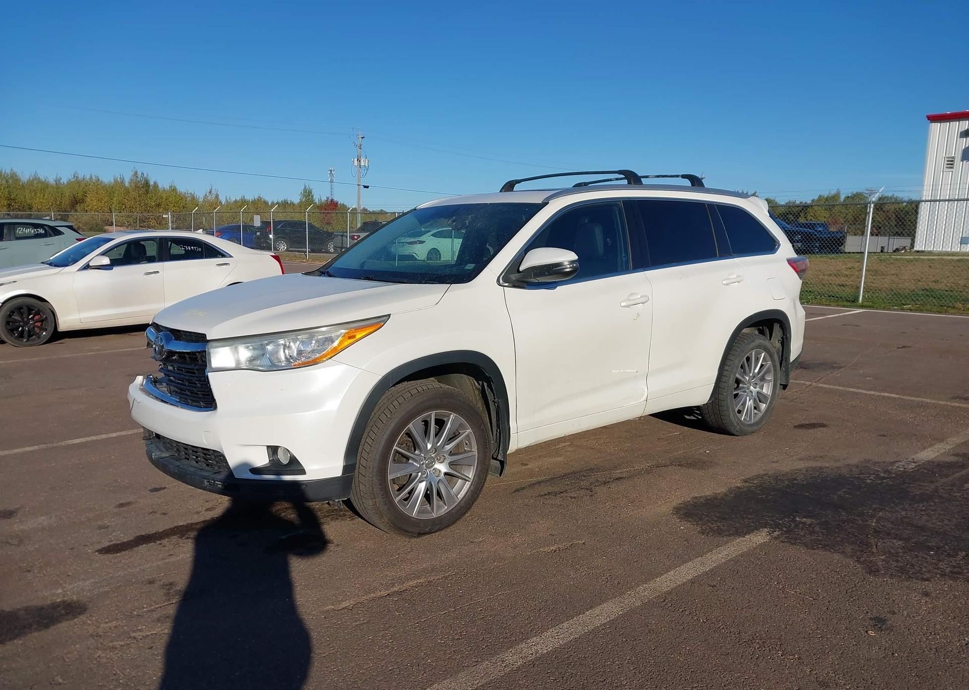 2014 TOYOTA highlander xle