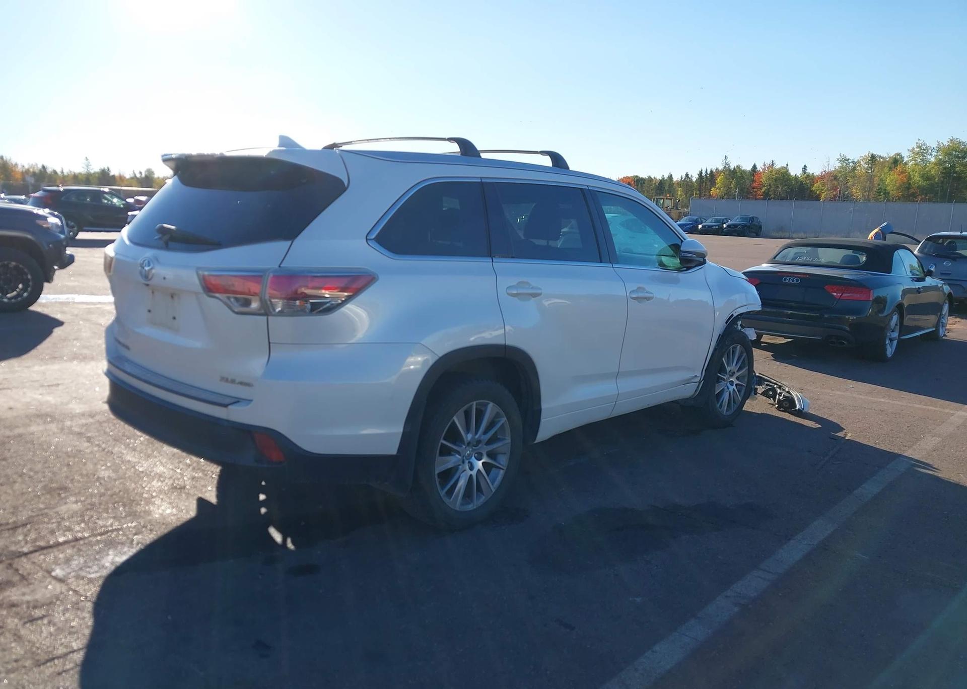 2014 TOYOTA highlander xle