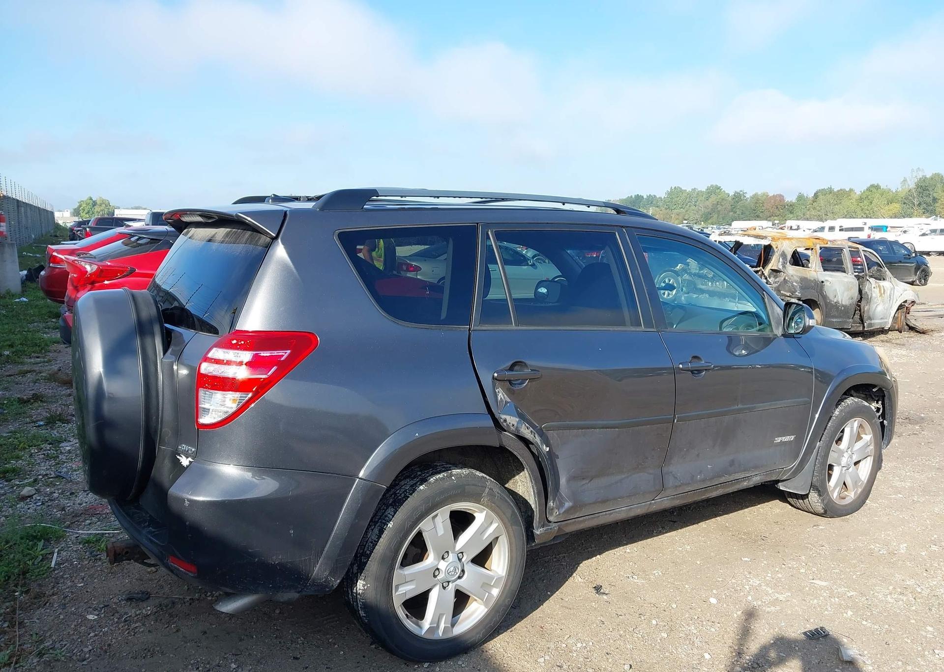 2010 TOYOTA RAV4 SPORT V6