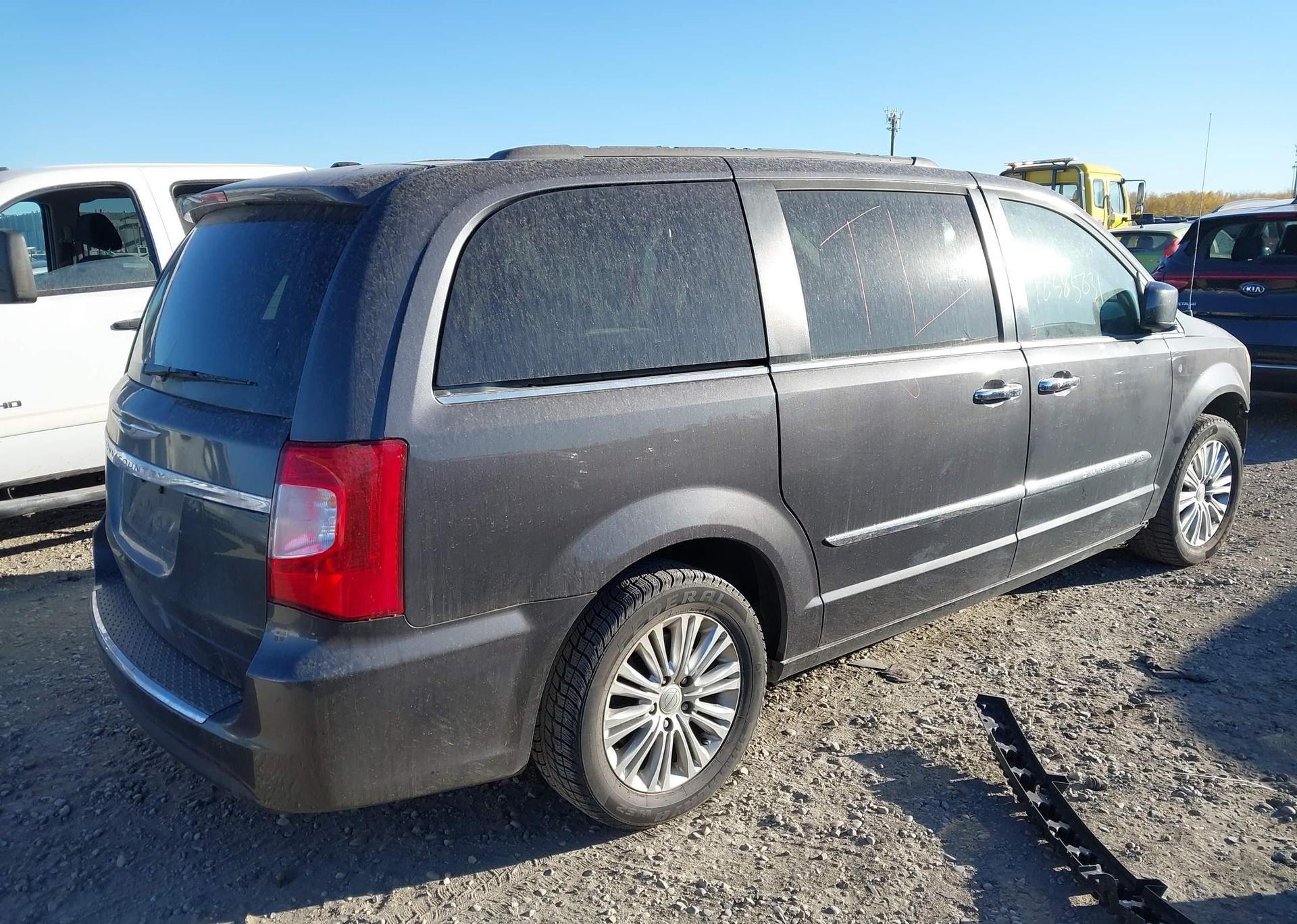 2015 CHRYSLER TOWN & COUNTRY TOURING-L