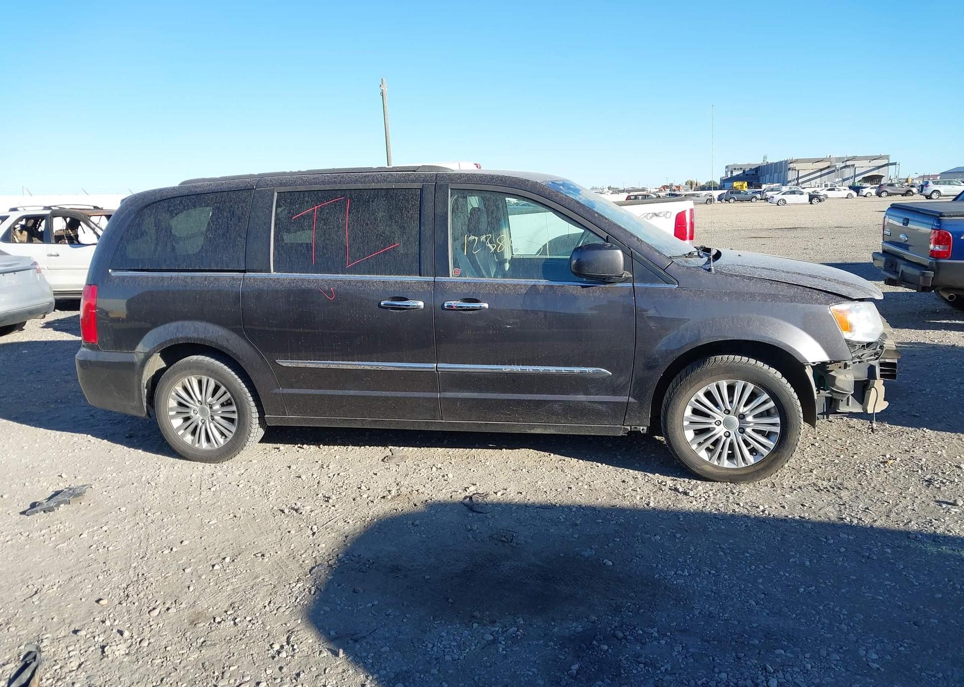2015 CHRYSLER TOWN & COUNTRY TOURING-L