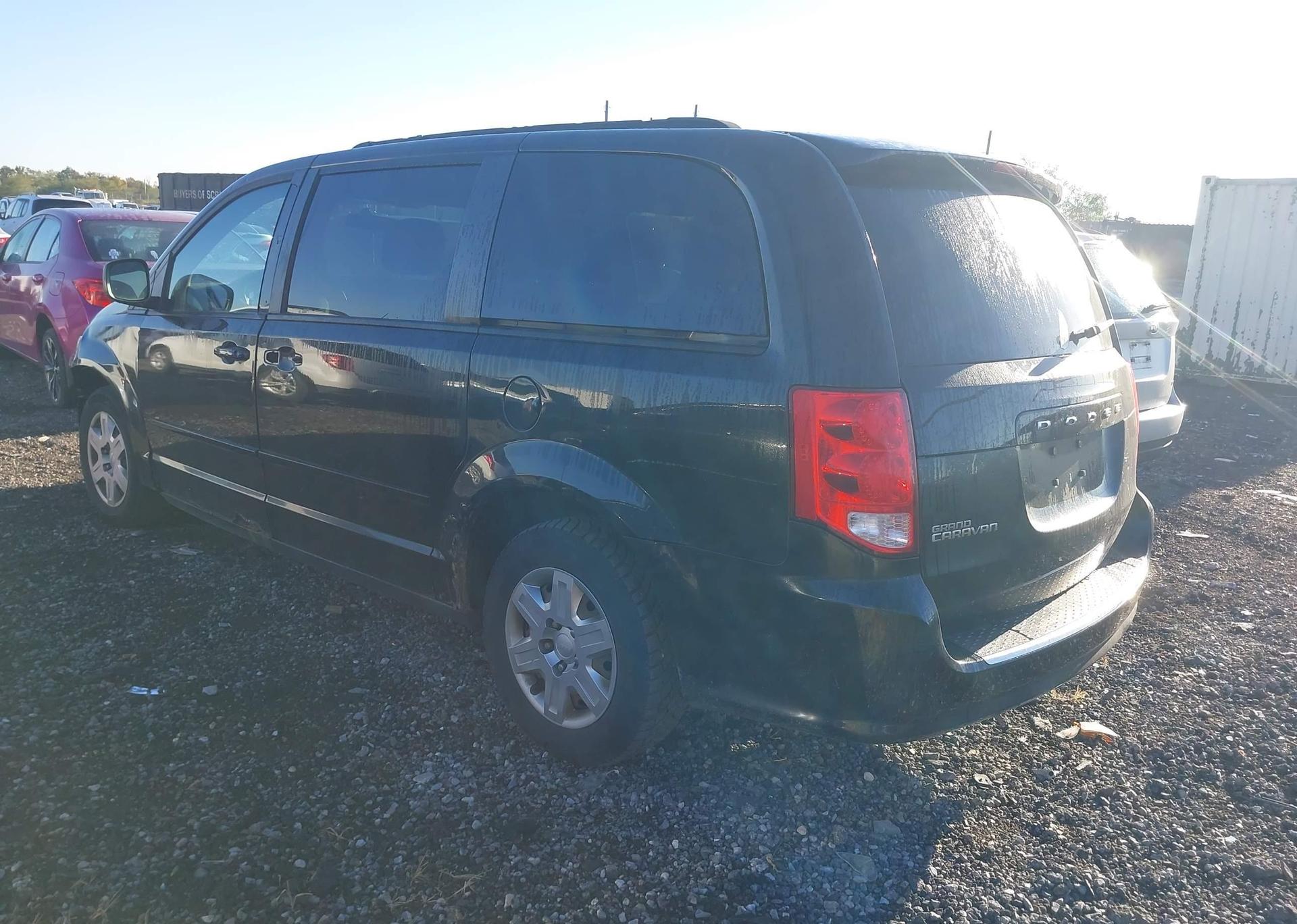 2012 DODGE GRAND CARAVAN SE