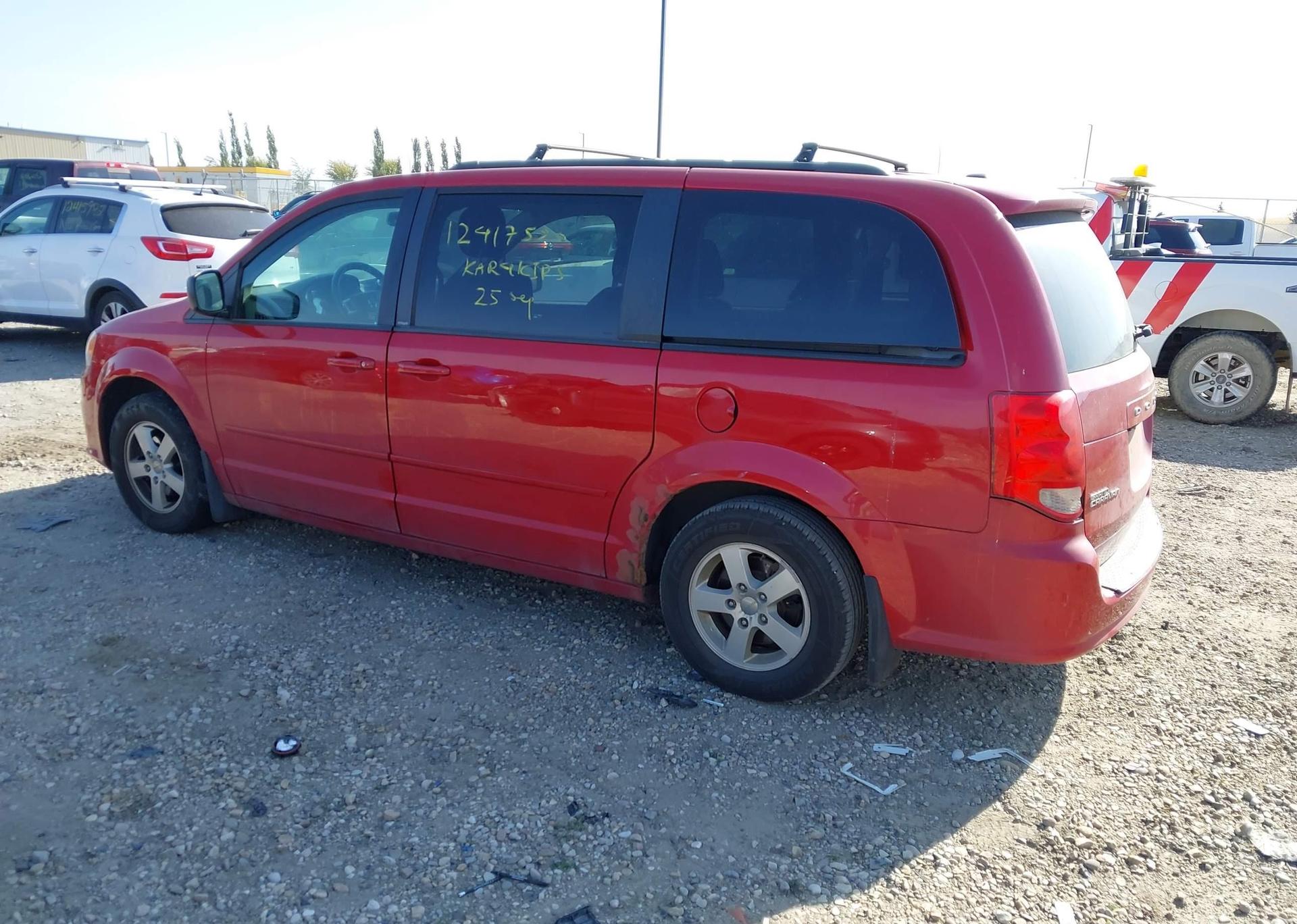2012 DODGE GRAND CARAVAN SE