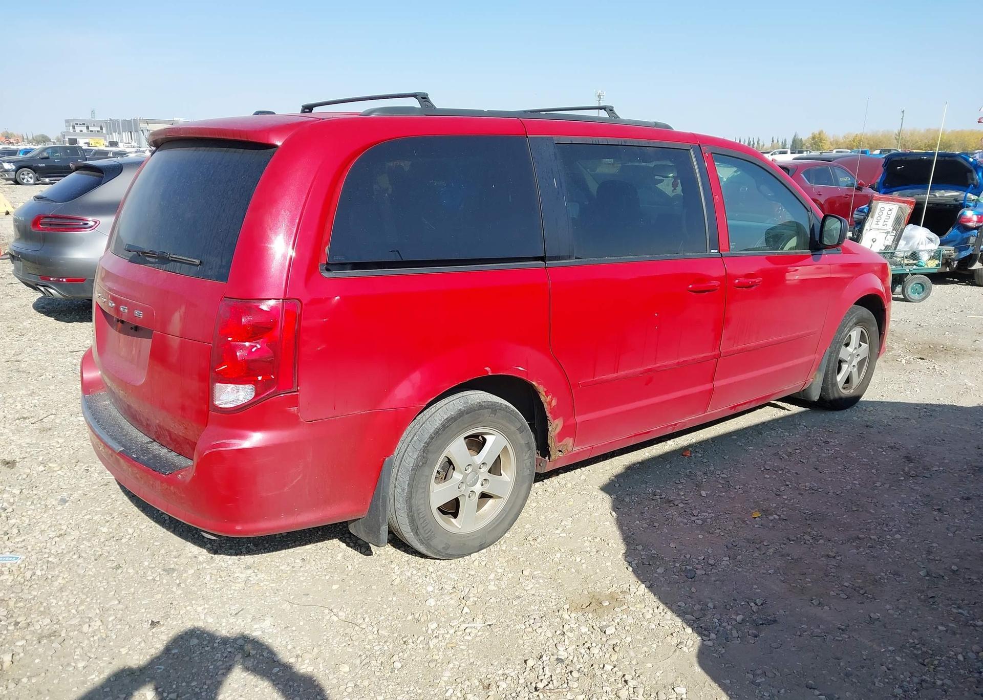 2012 DODGE GRAND CARAVAN SE