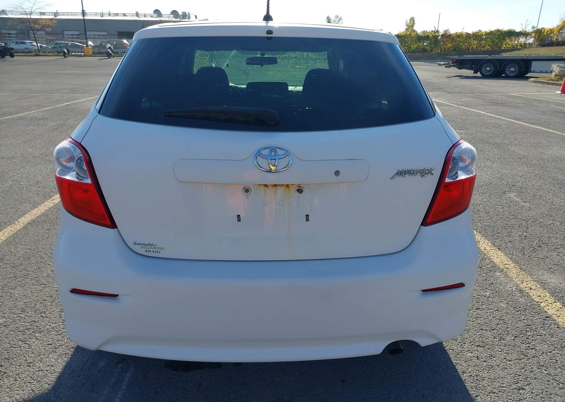 2013 TOYOTA MATRIX