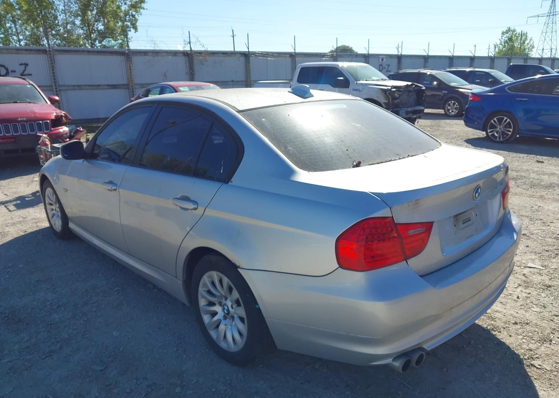 2009 BMW 323 I