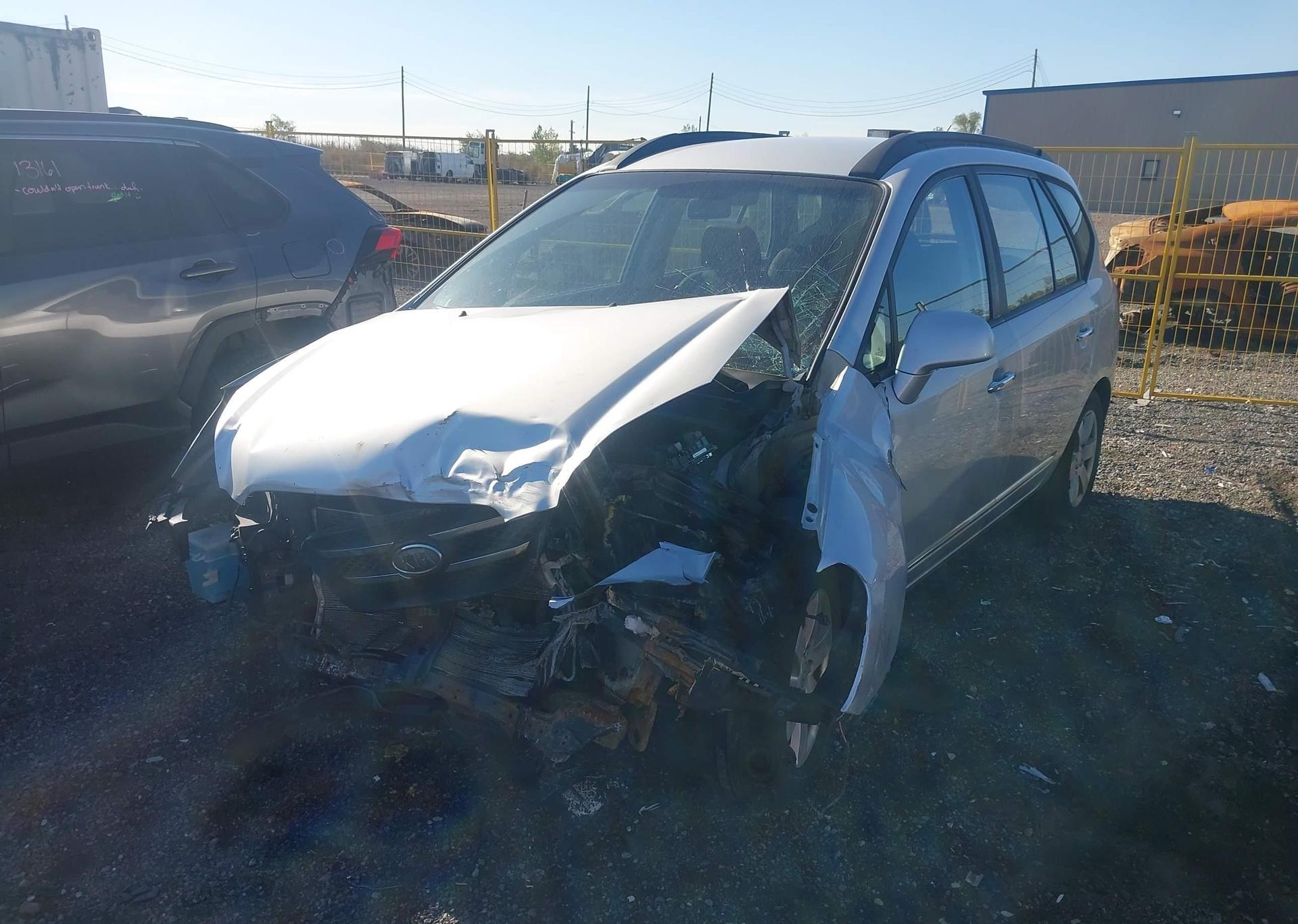 2008 KIA RONDO