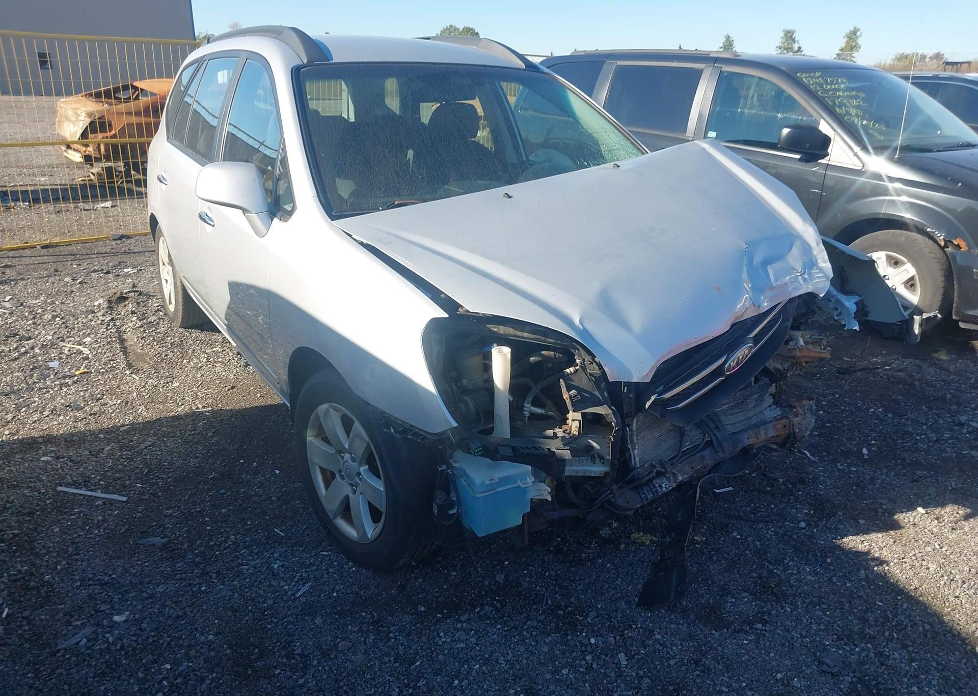 2008 KIA RONDO