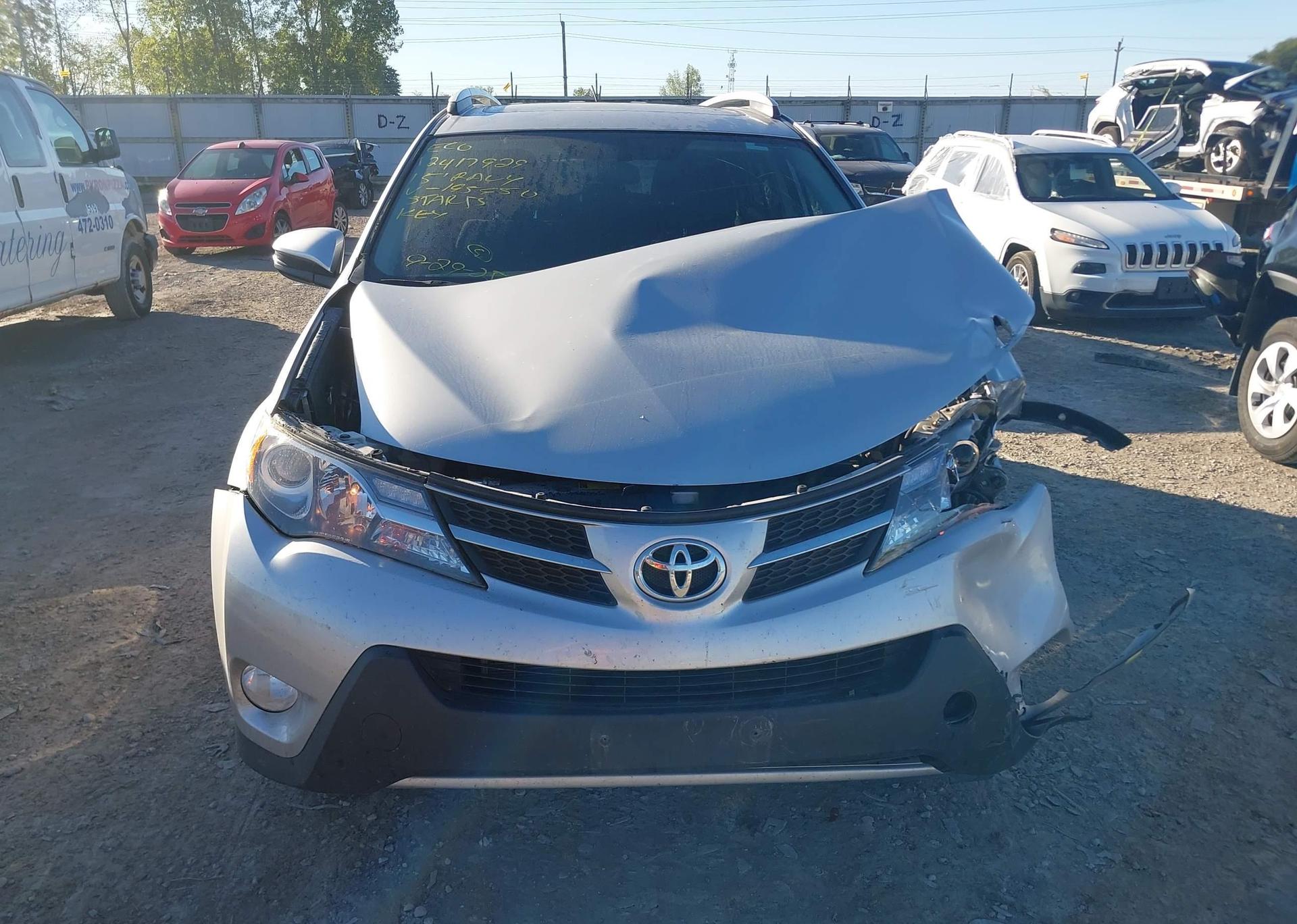 2015 TOYOTA RAV4 XLE
