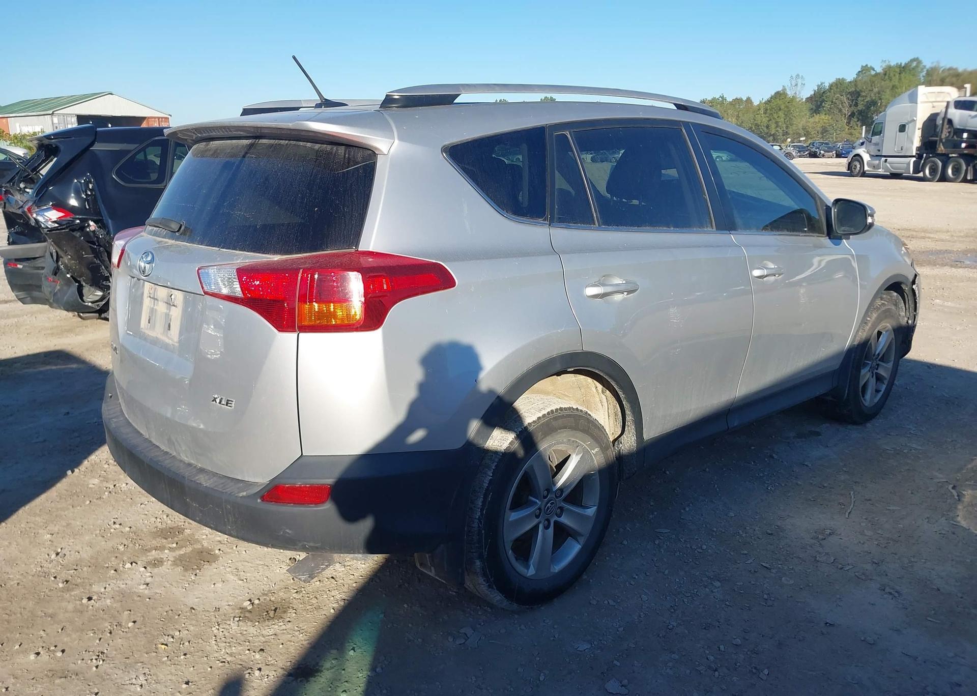 2015 TOYOTA RAV4 XLE