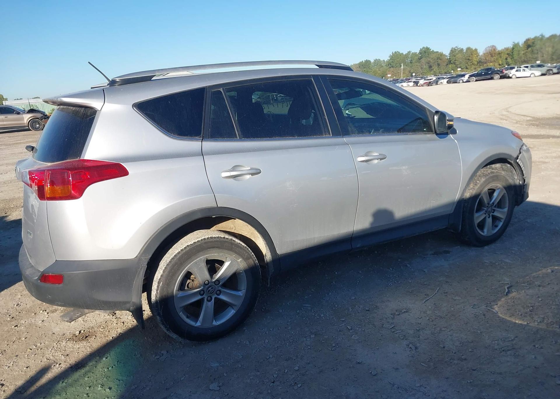 2015 TOYOTA RAV4 XLE