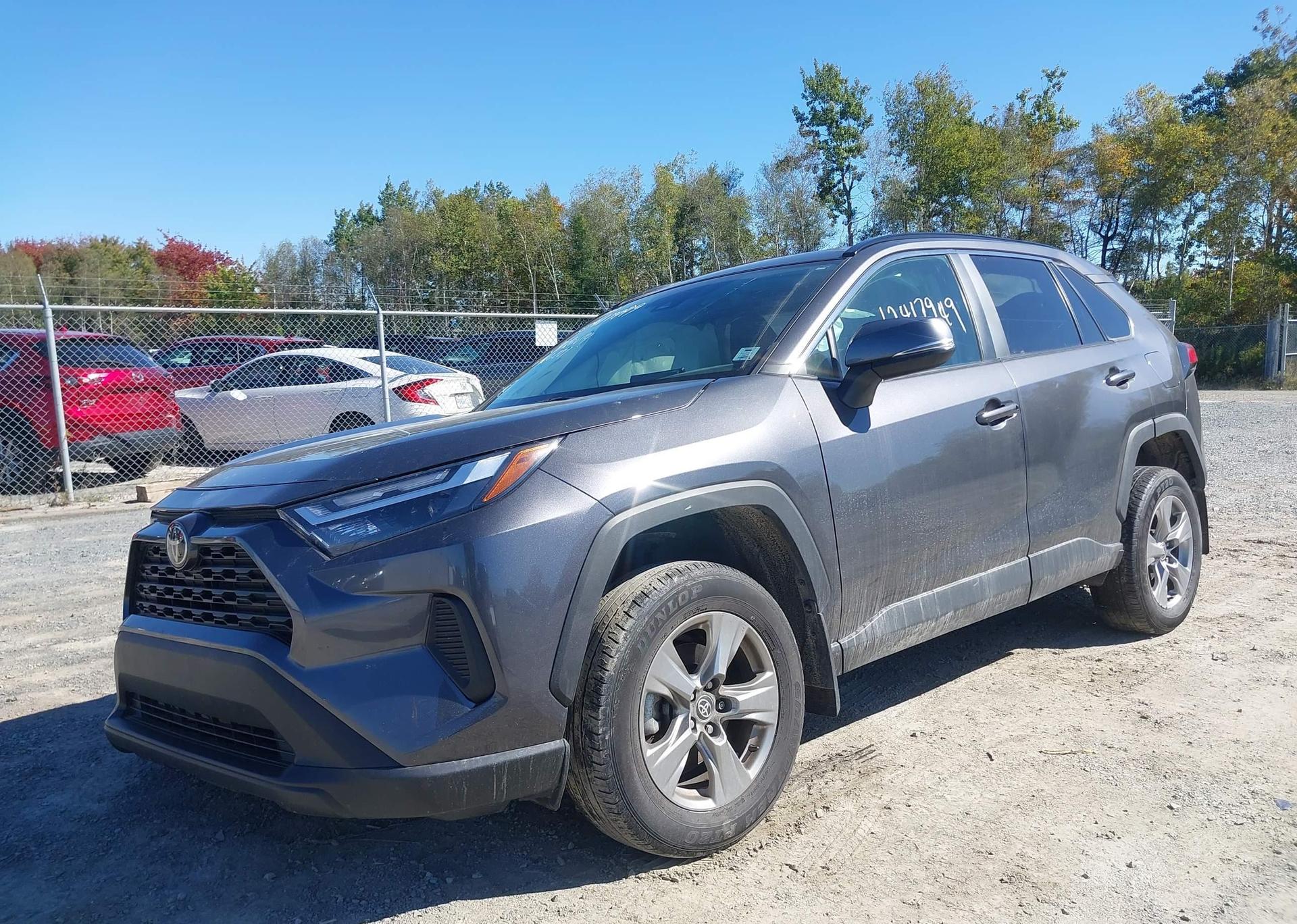 2024 TOYOTA RAV4 XLE