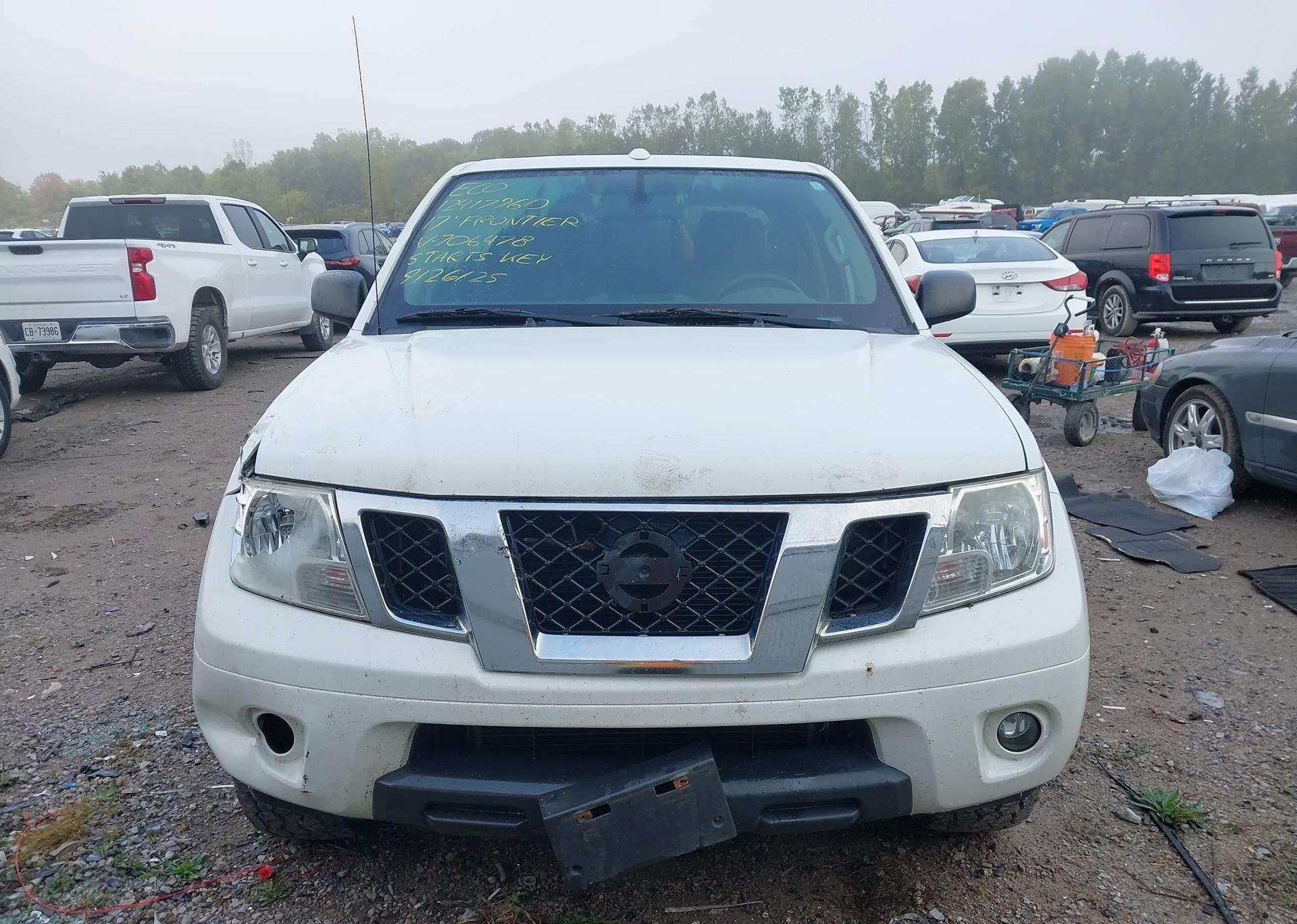 2017 NISSAN FRONTIER SL