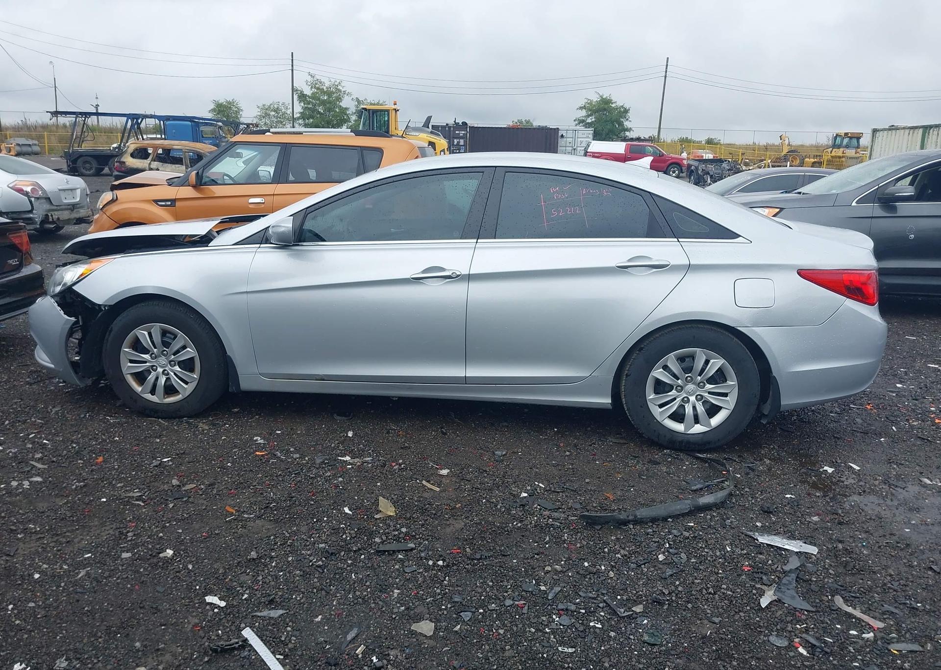 2012 HYUNDAI SONATA GLS