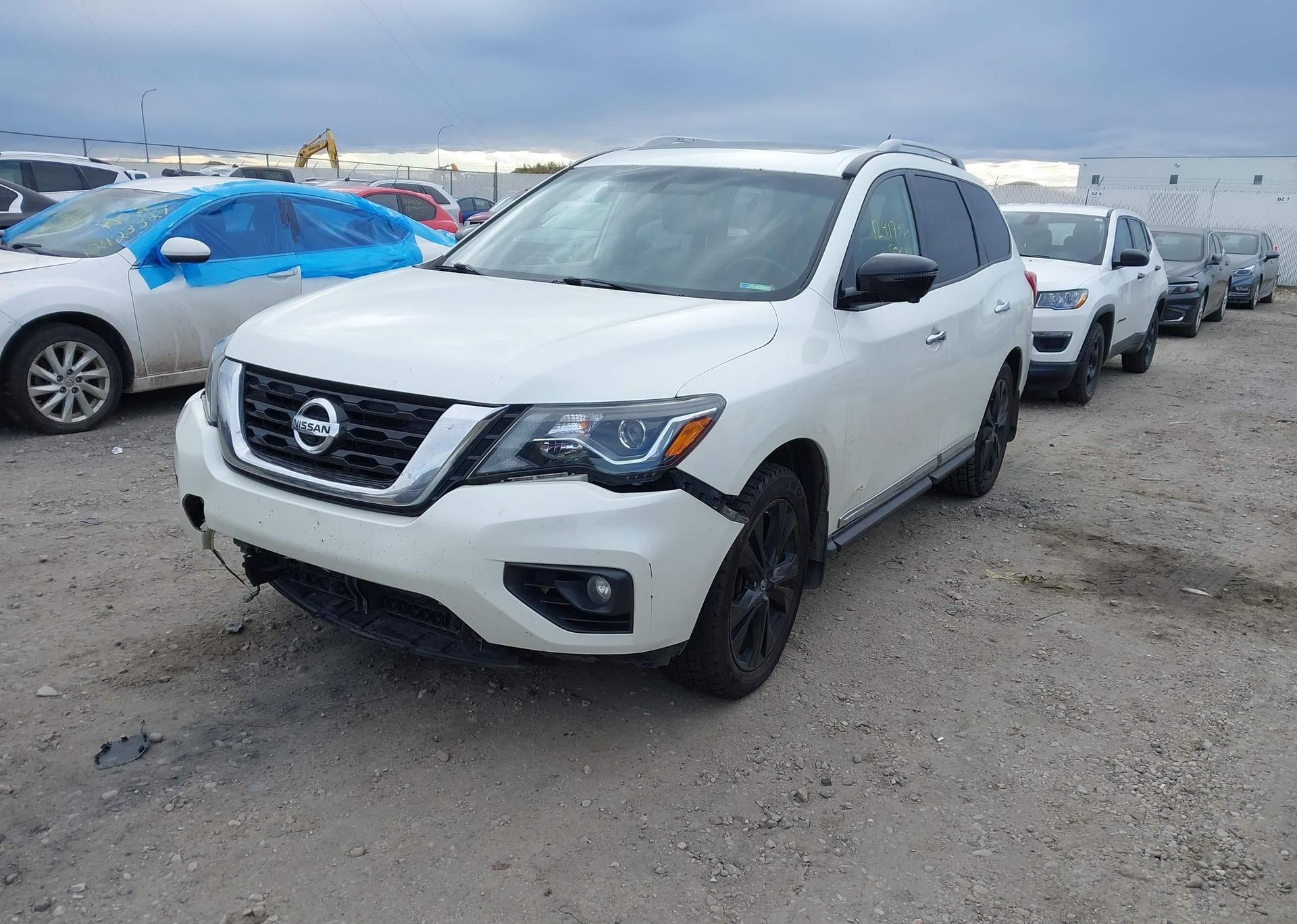 2017 NISSAN PATHFINDER PLATINUM