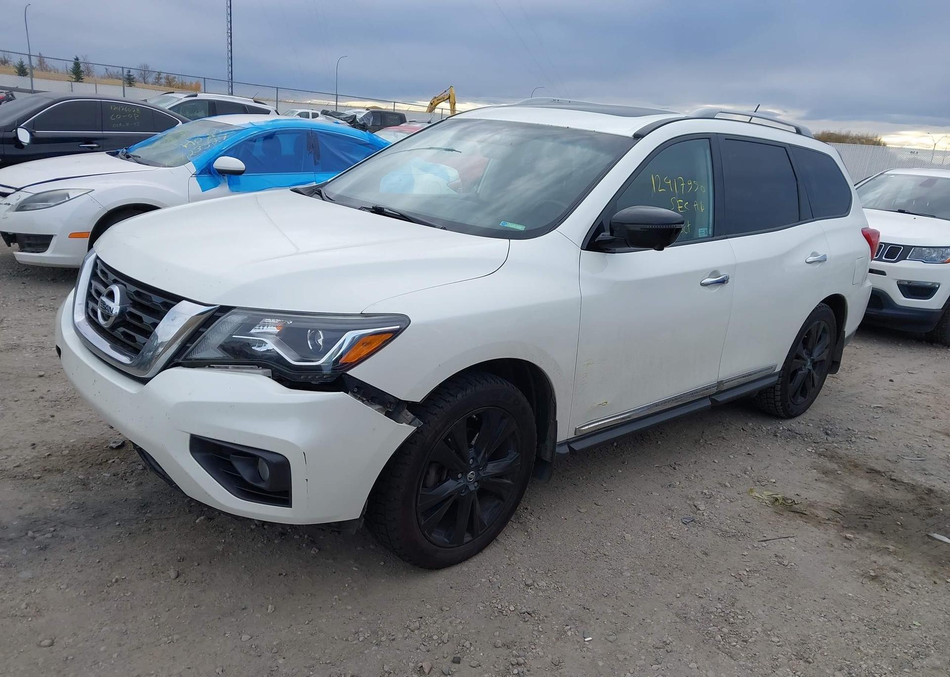 2017 NISSAN PATHFINDER PLATINUM