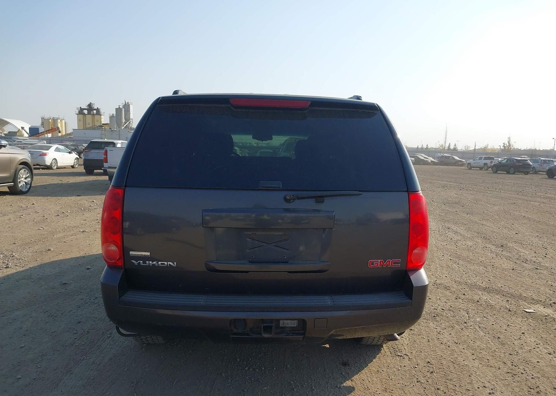 2010 GMC YUKON