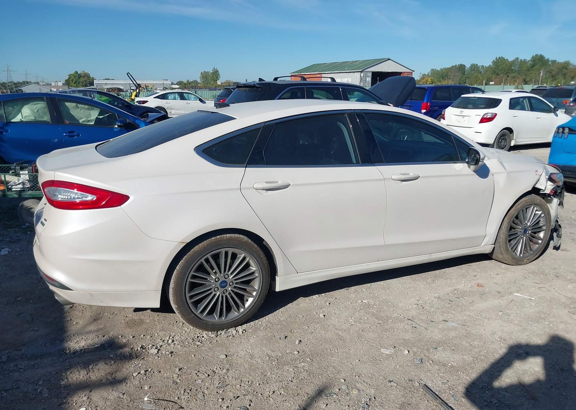 2013 FORD FUSION SE